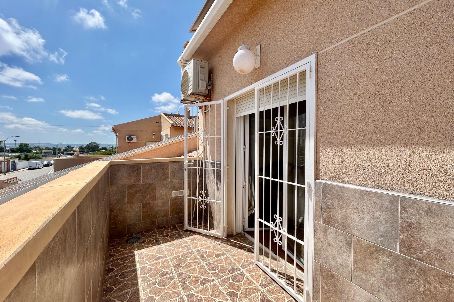 Revânzare - Vilă -
Torrevieja - San Luis