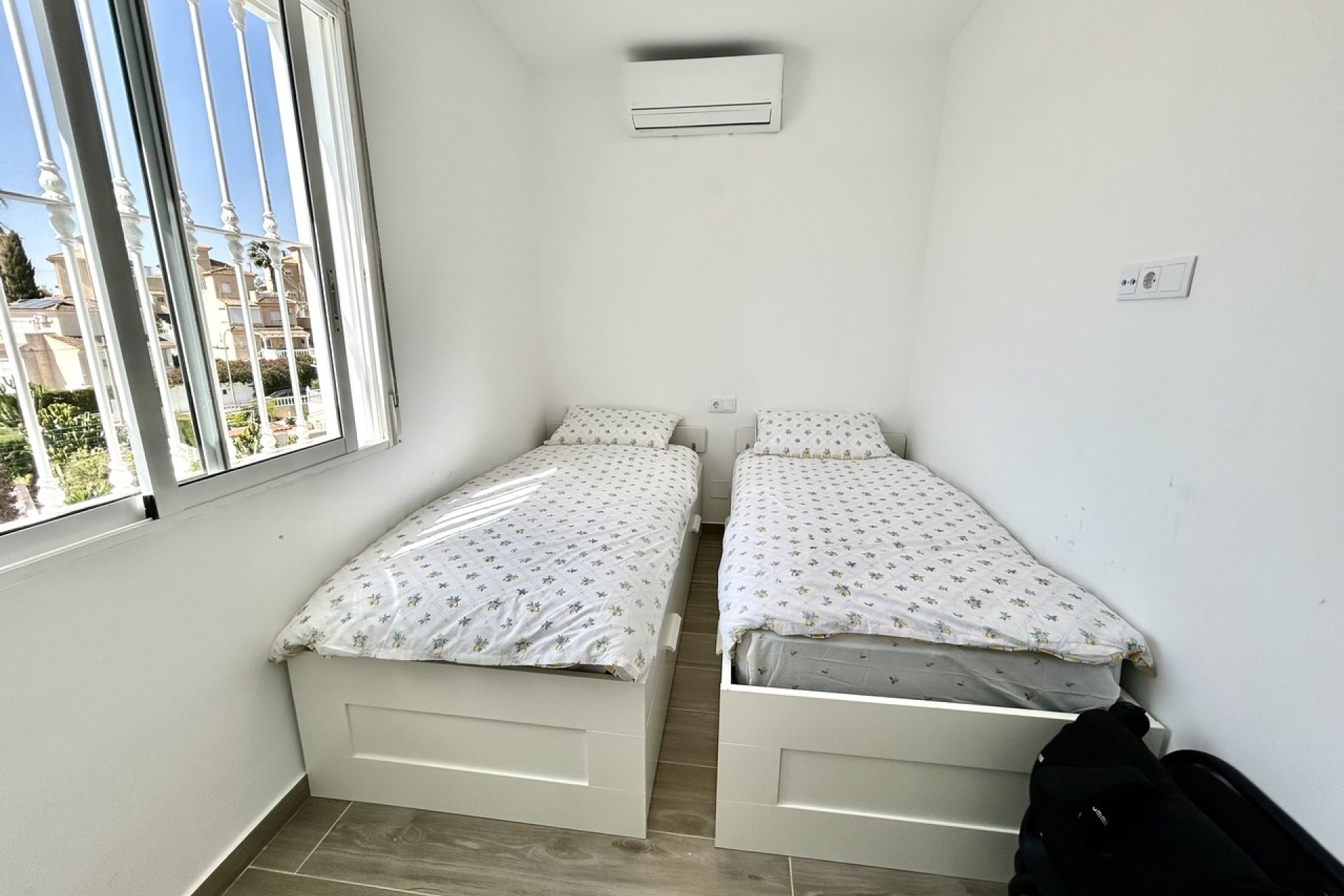 Revânzare - Vilă -
Villamartin - Costa Blanca