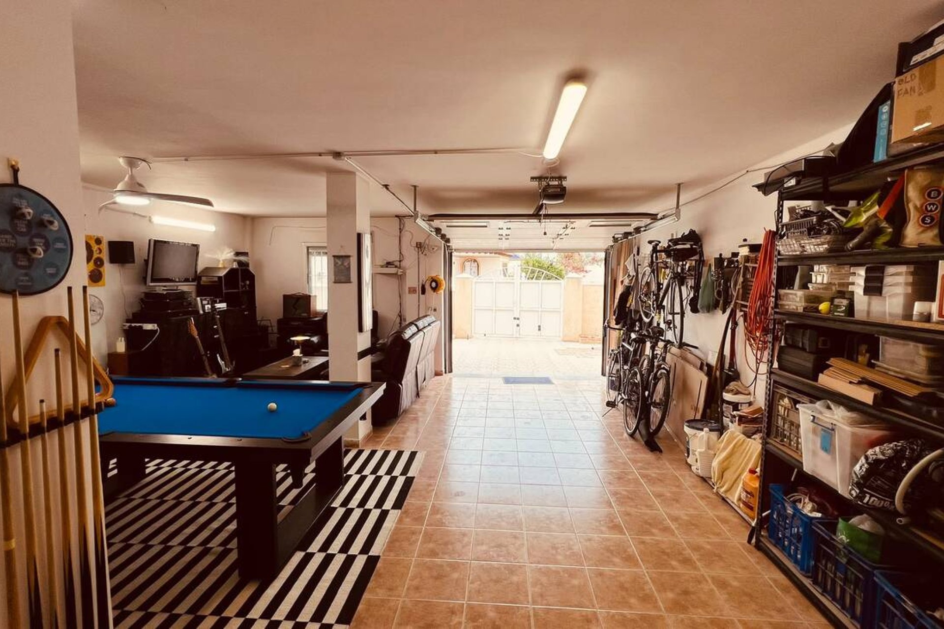 Revânzare - Vilă -
Villamartin - Costa Blanca