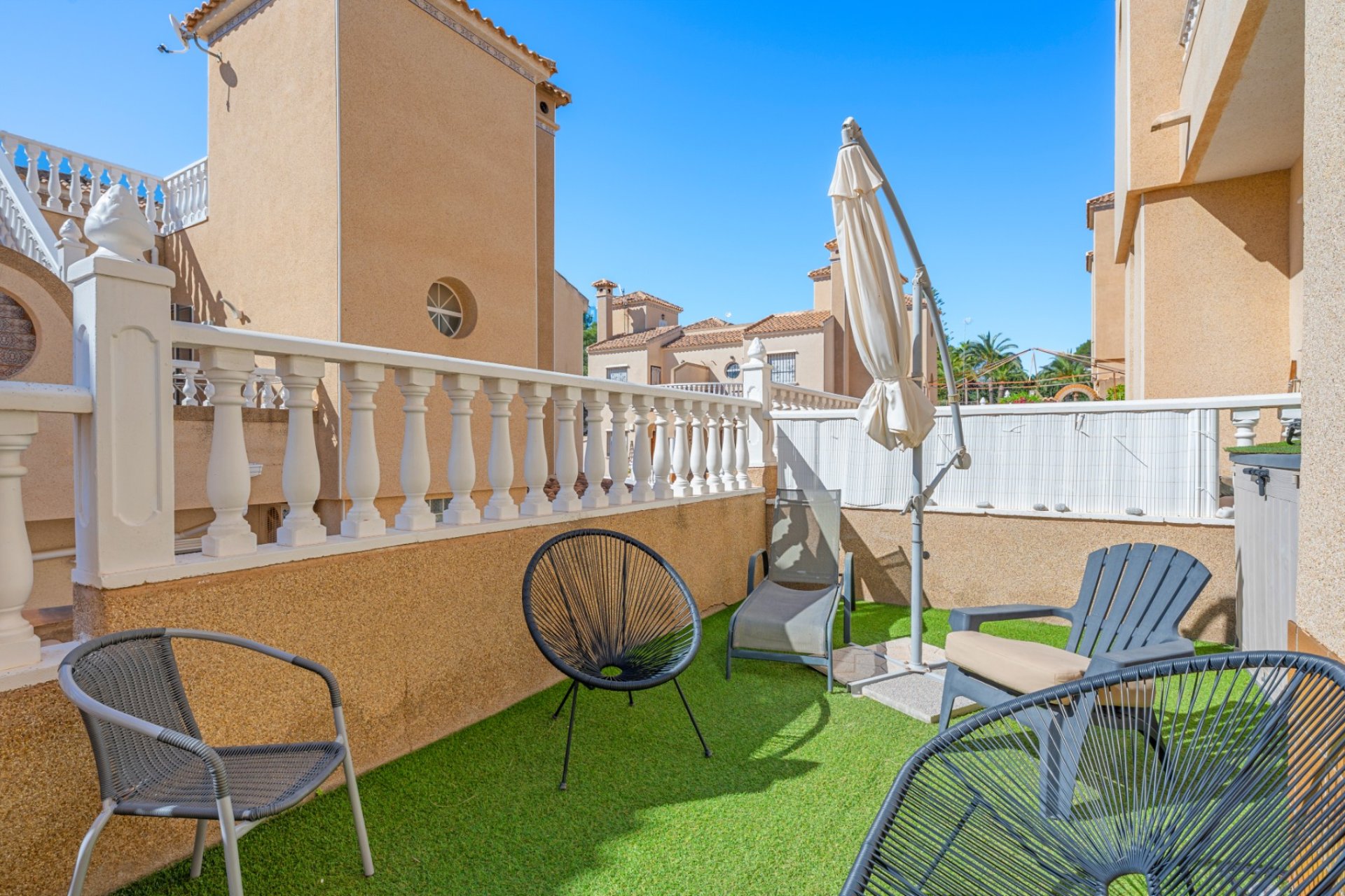 Revânzare - Vilă -
Villamartin - Costa Blanca