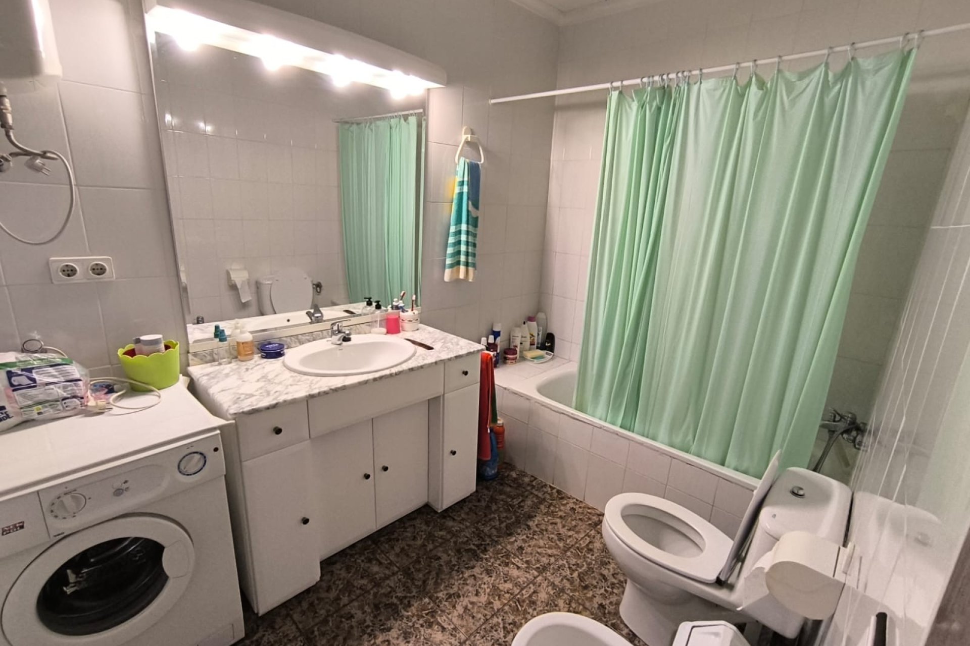 Revânzare - Vilă -
Yecla - Inland