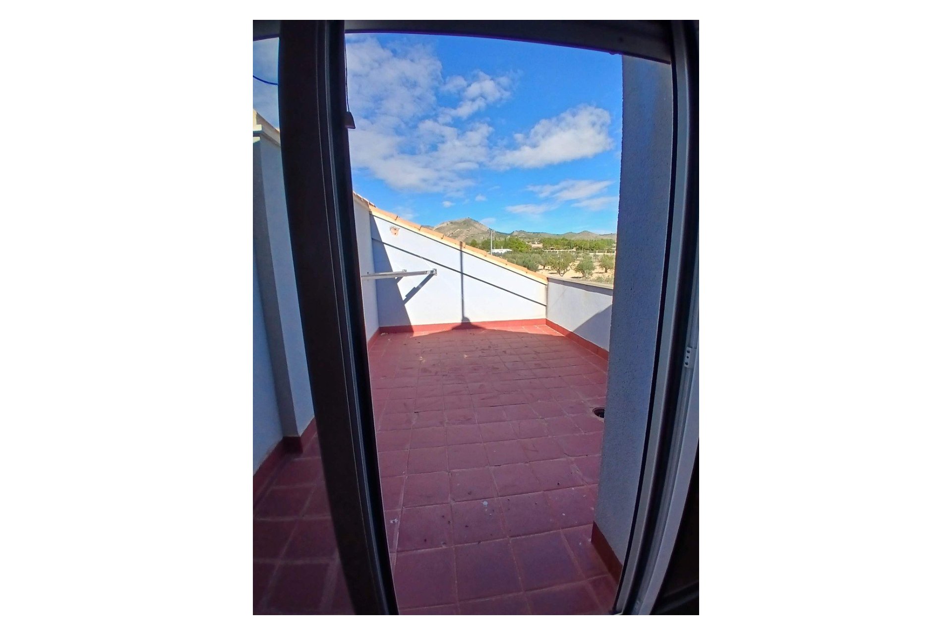 Revânzare - Vilă -
Yecla - Inland