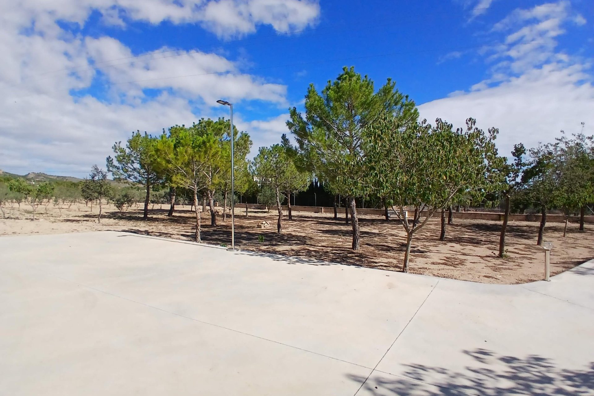 Revânzare - Vilă -
Yecla - Inland