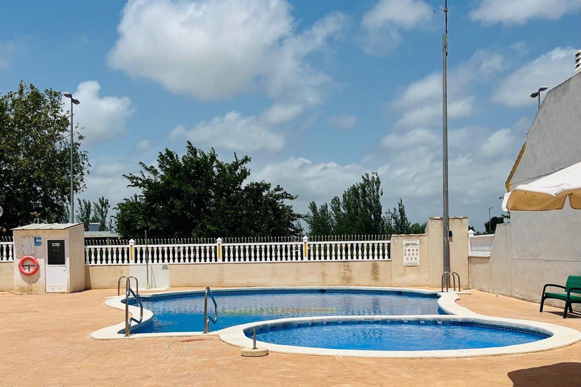 Segunda mano - Adosado -
Daya Nueva - Costa Blanca