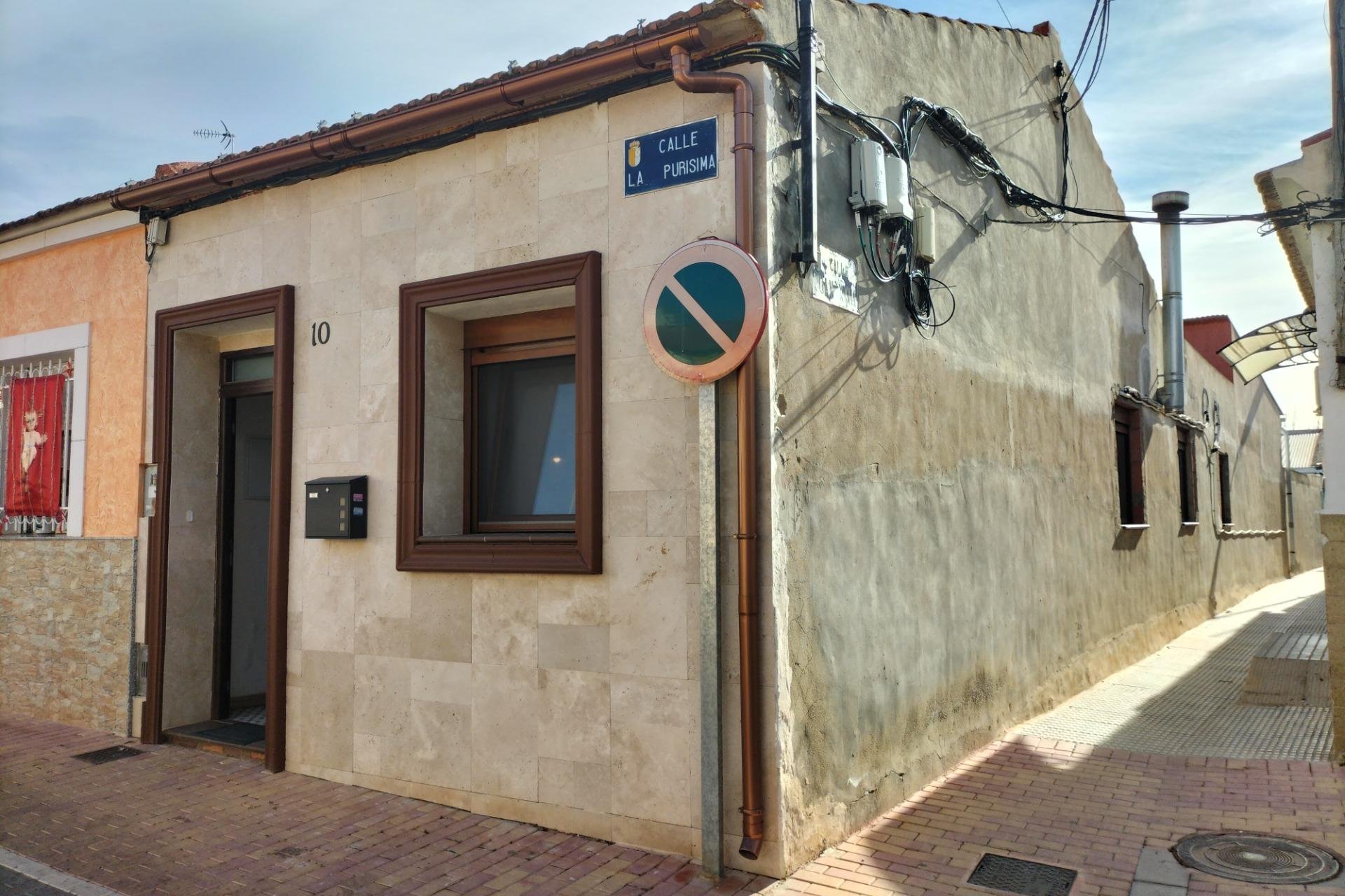Segunda mano - Adosado -
Formentera del Segura - Centro