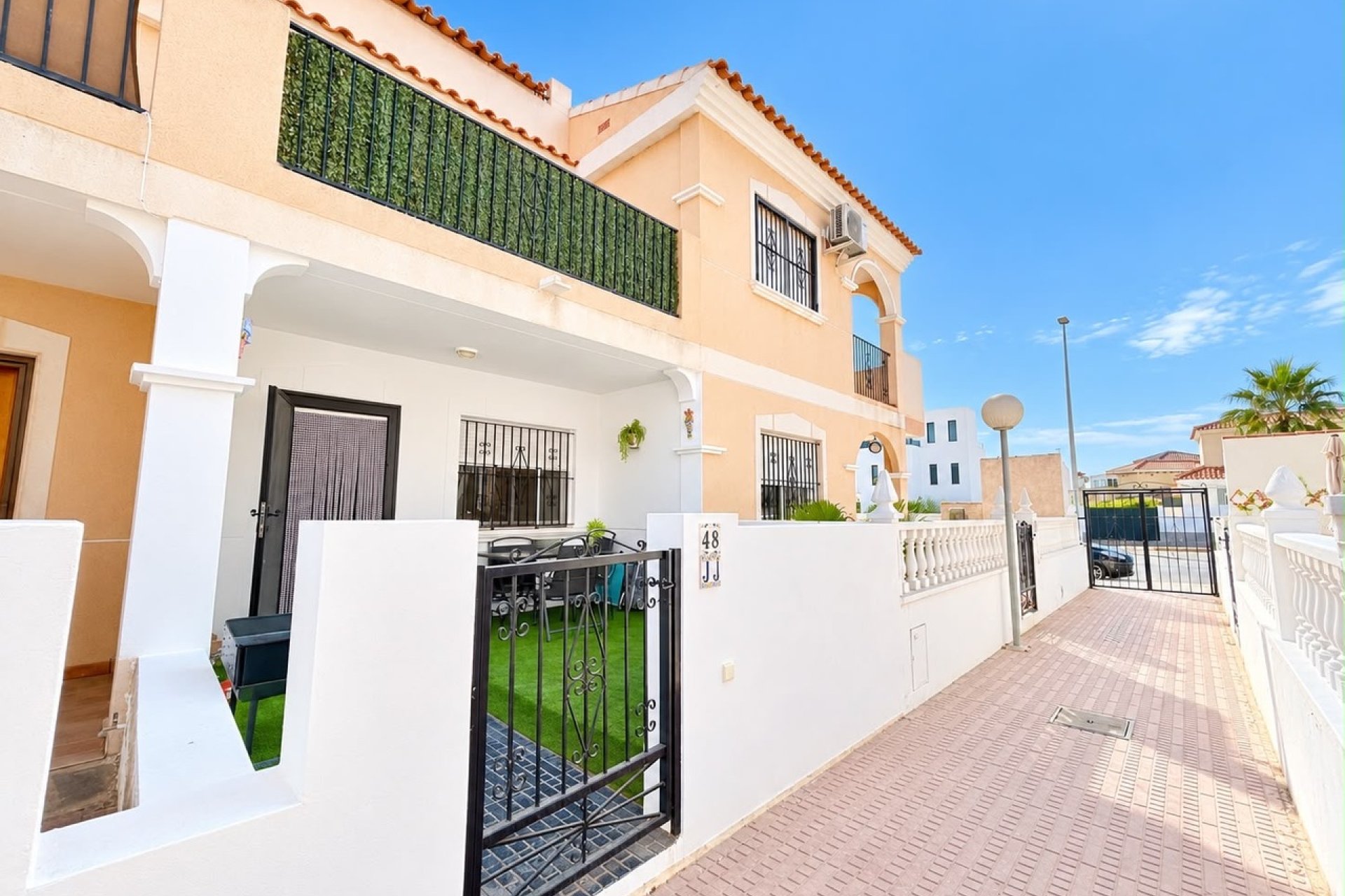 Segunda mano - Adosado -
La Zenia - Costa Blanca