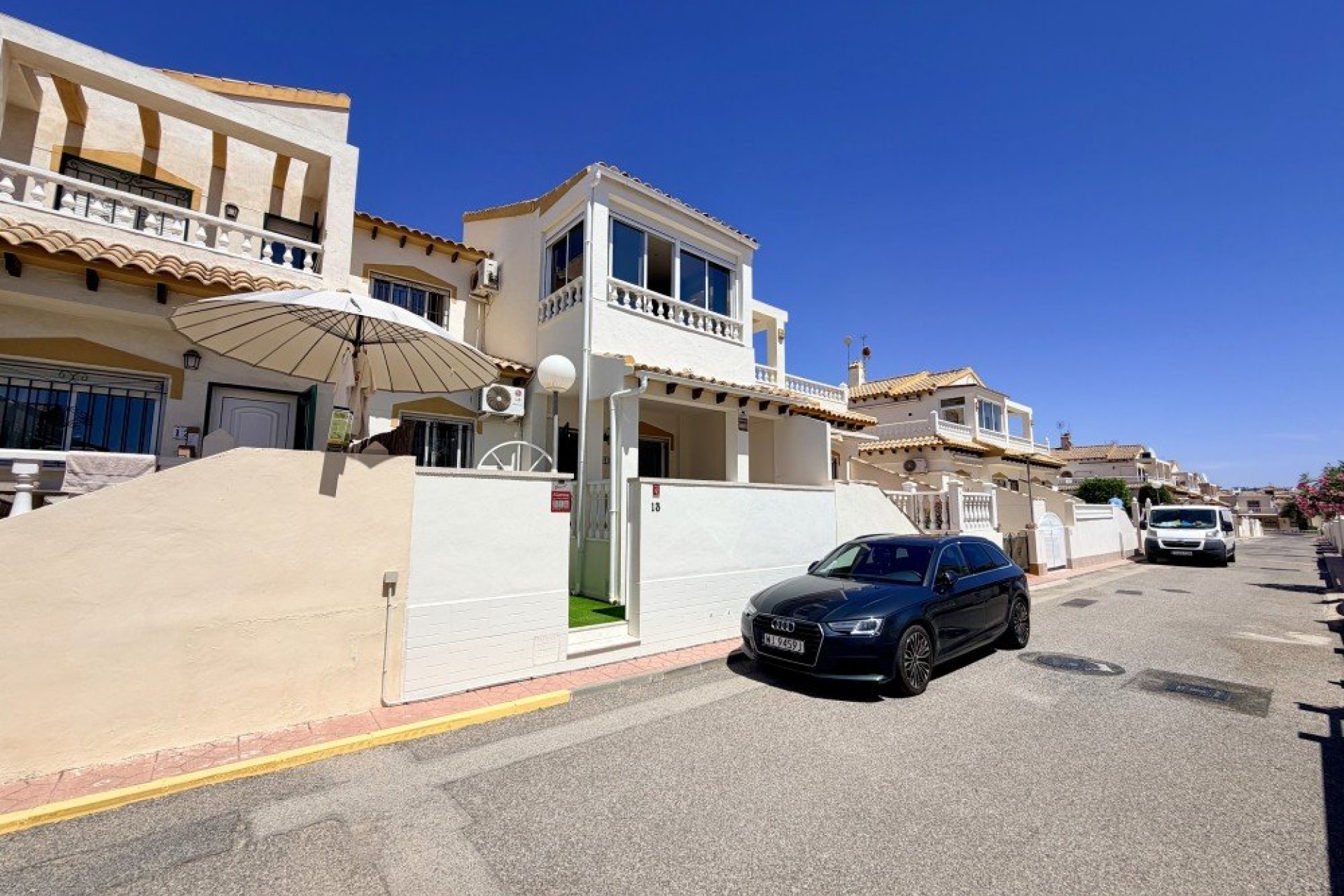 Segunda mano - Adosado -
Orihuela Costa - Costa Blanca