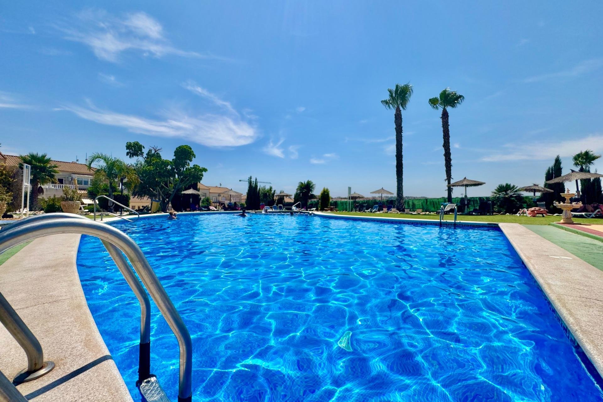 Segunda mano - Adosado -
Orihuela Costa - La Florida