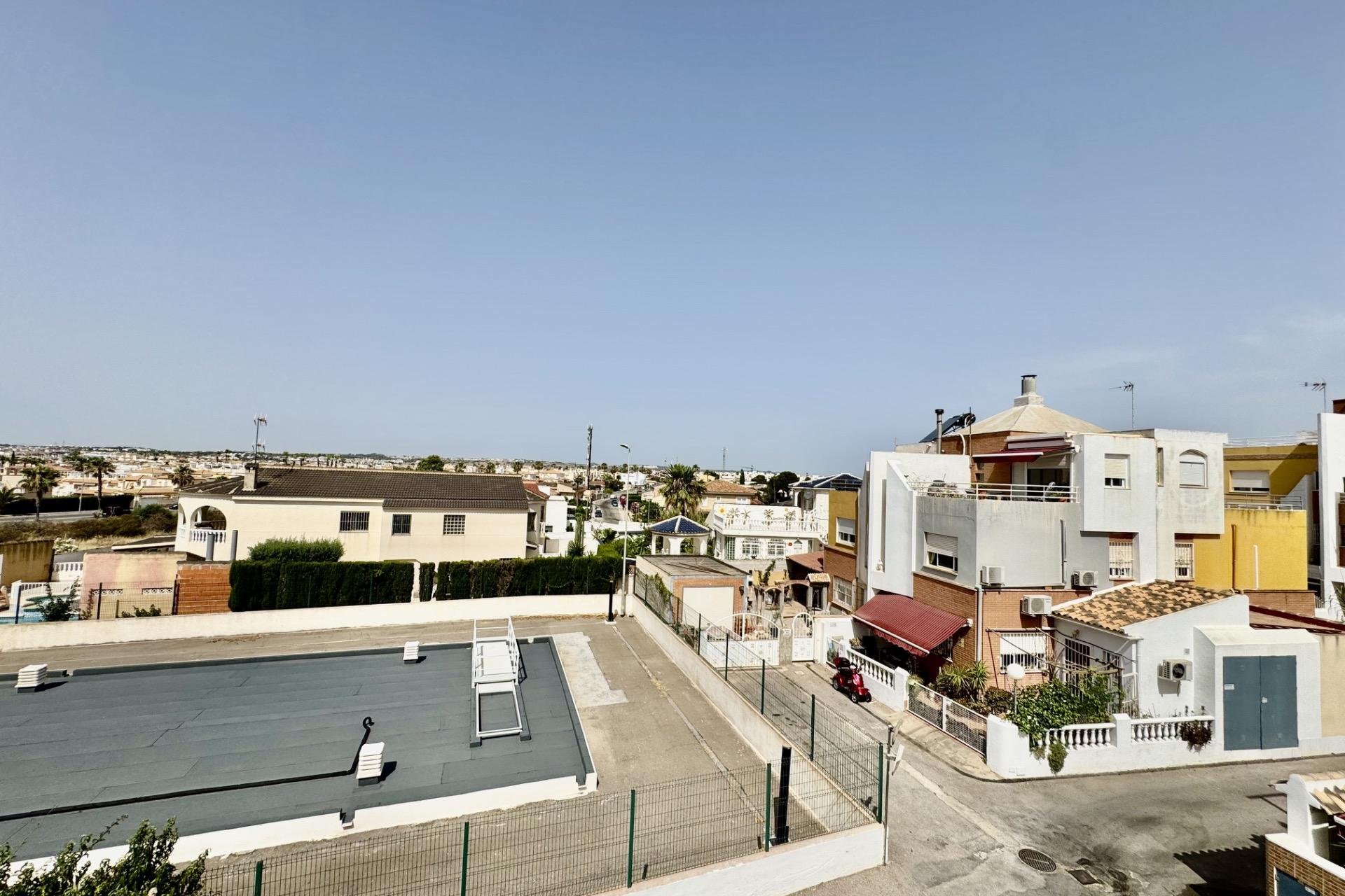 Segunda mano - Adosado -
Orihuela - Urbanización Perla Del Mar
