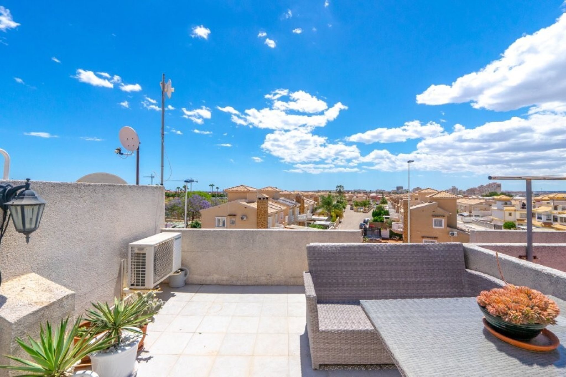 Segunda mano - Adosado -
Torrevieja - Aguas Nuevas
