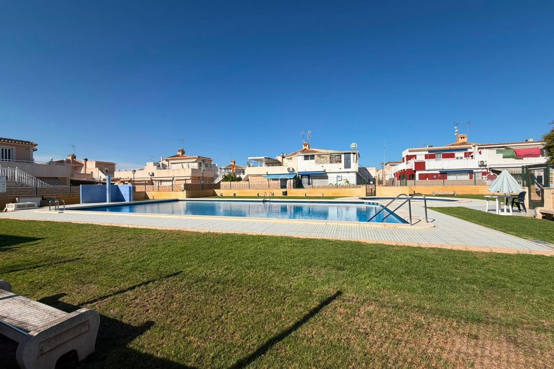 Segunda mano - Adosado -
Torrevieja - Carrefour
