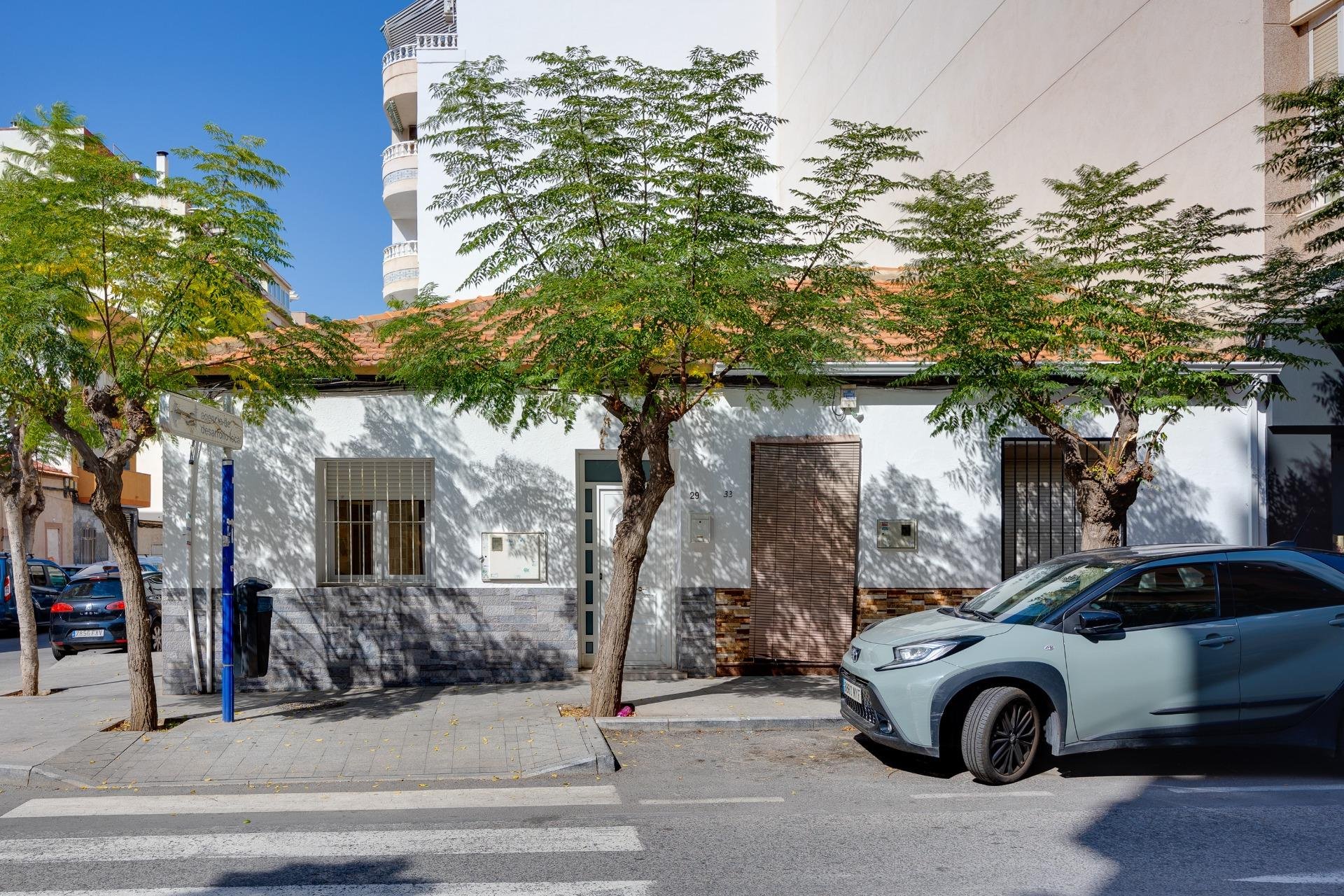 Segunda mano - Adosado -
Torrevieja - Centro