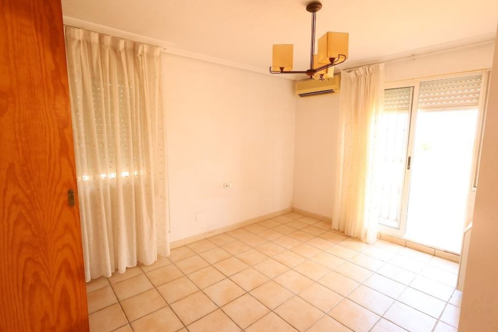 Segunda mano - Adosado -
Torrevieja - Costa Blanca