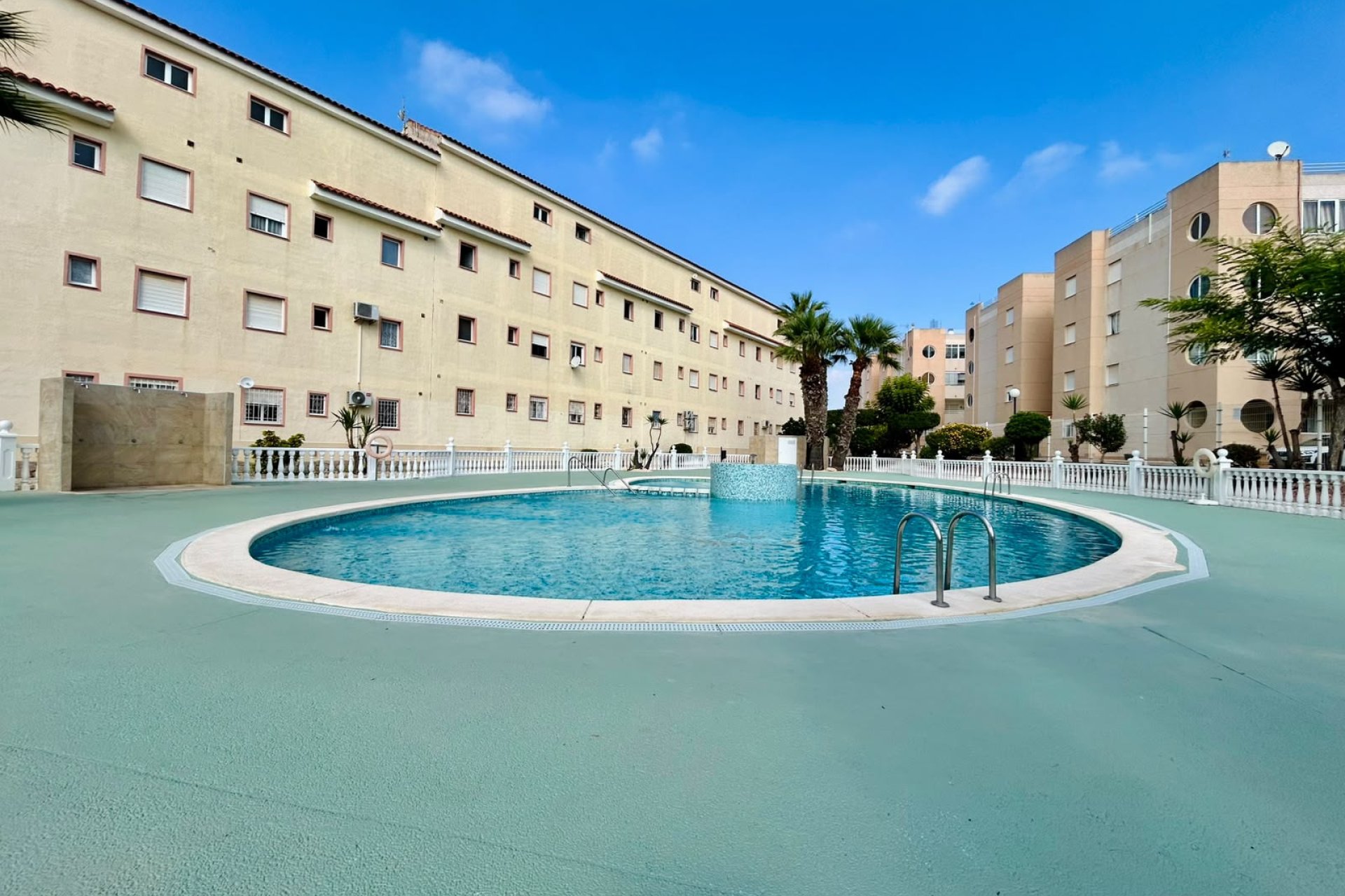 Segunda mano - Adosado -
Torrevieja - Costa Blanca