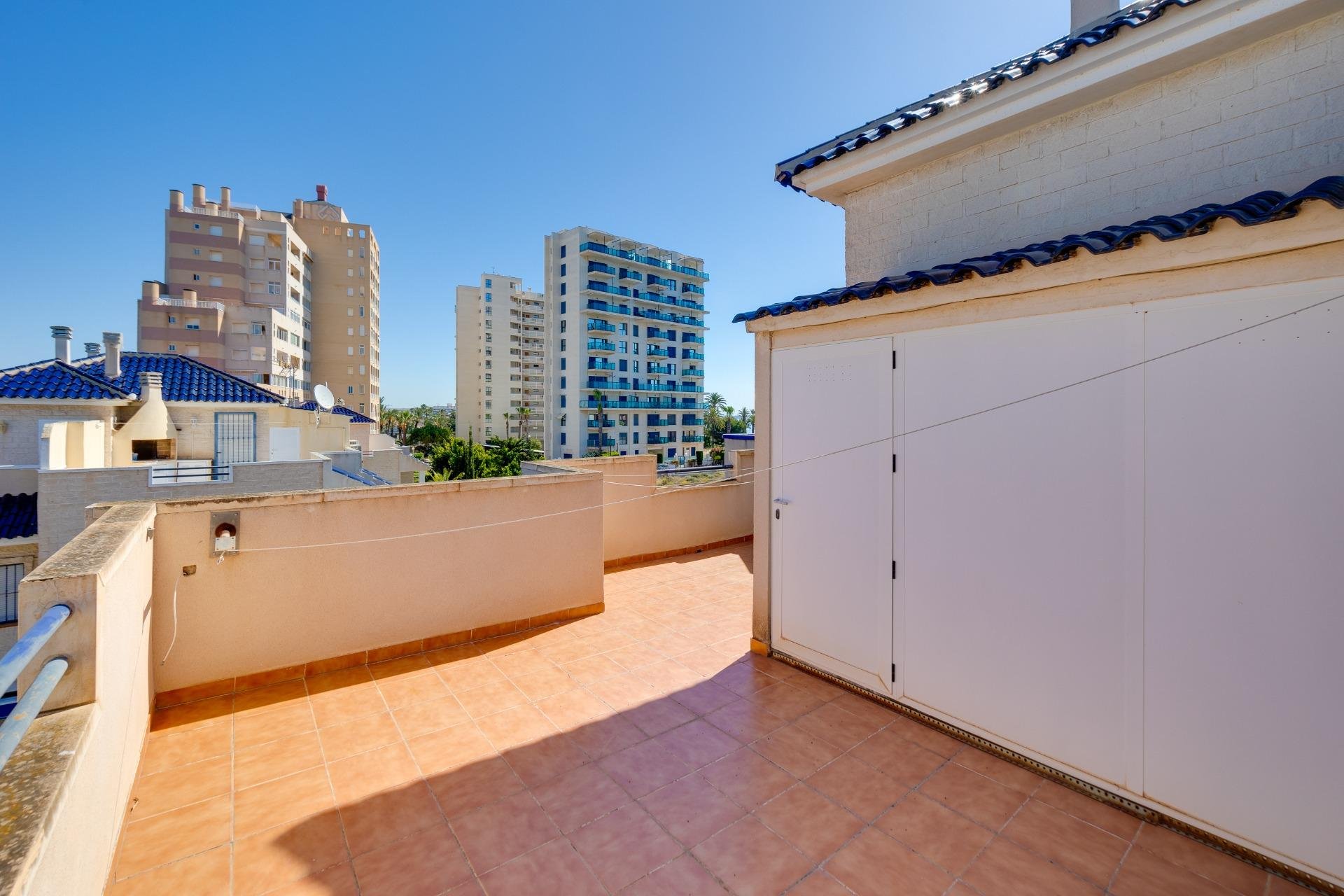 Segunda mano - Adosado -
Torrevieja - La Veleta