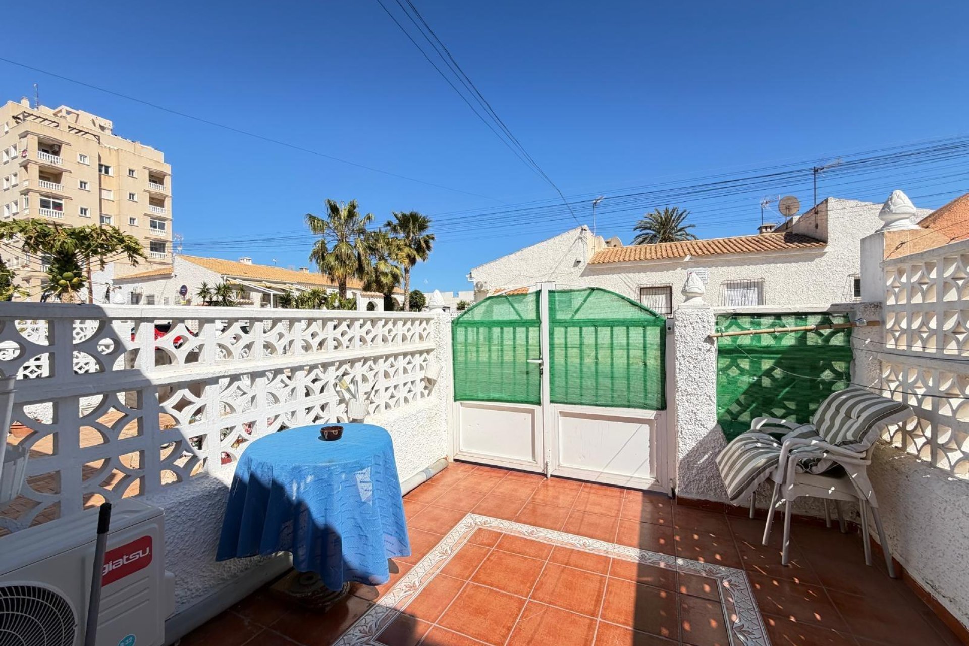 Segunda mano - Adosado -
Torrevieja - Nueva Torrevieja