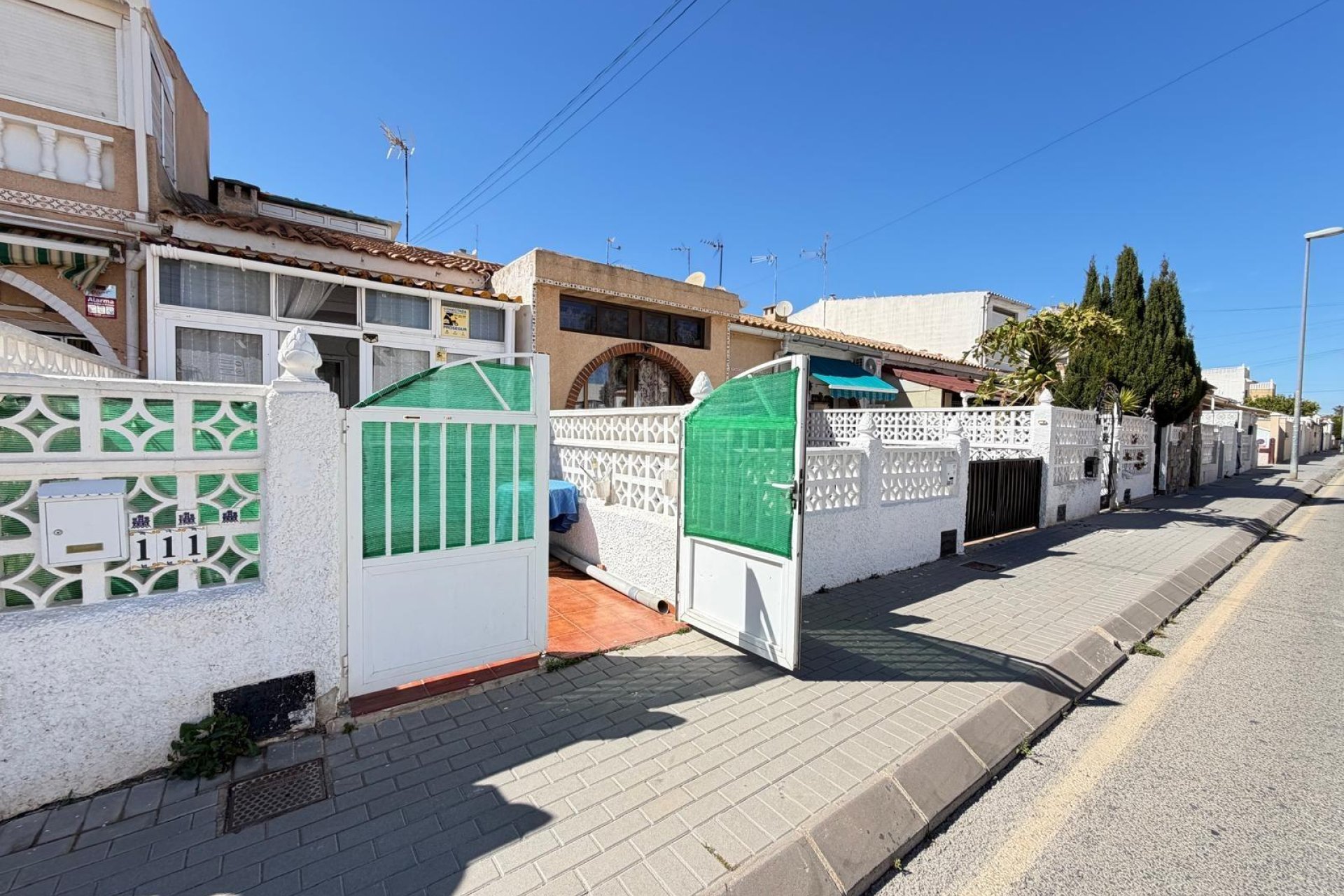 Segunda mano - Adosado -
Torrevieja - Nueva Torrevieja