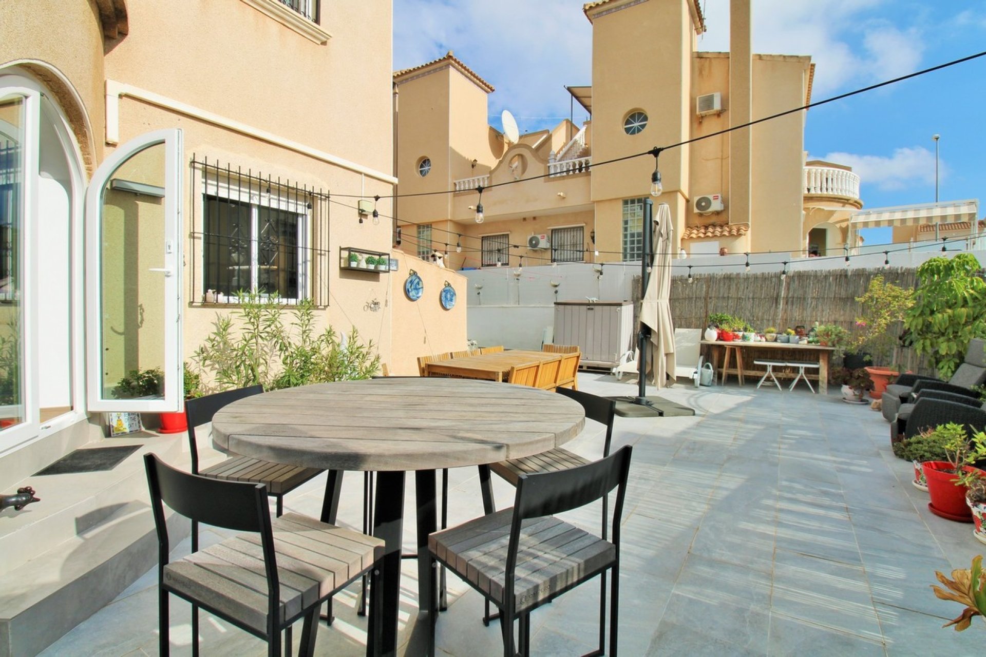 Segunda mano - Adosado -
Villamartin - Costa Blanca