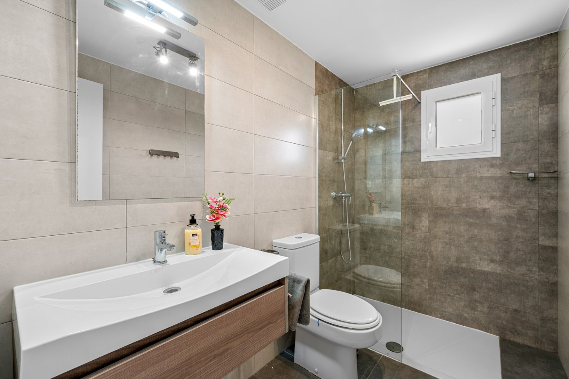 Segunda mano - Apartamento -
Alicante - Costa Blanca