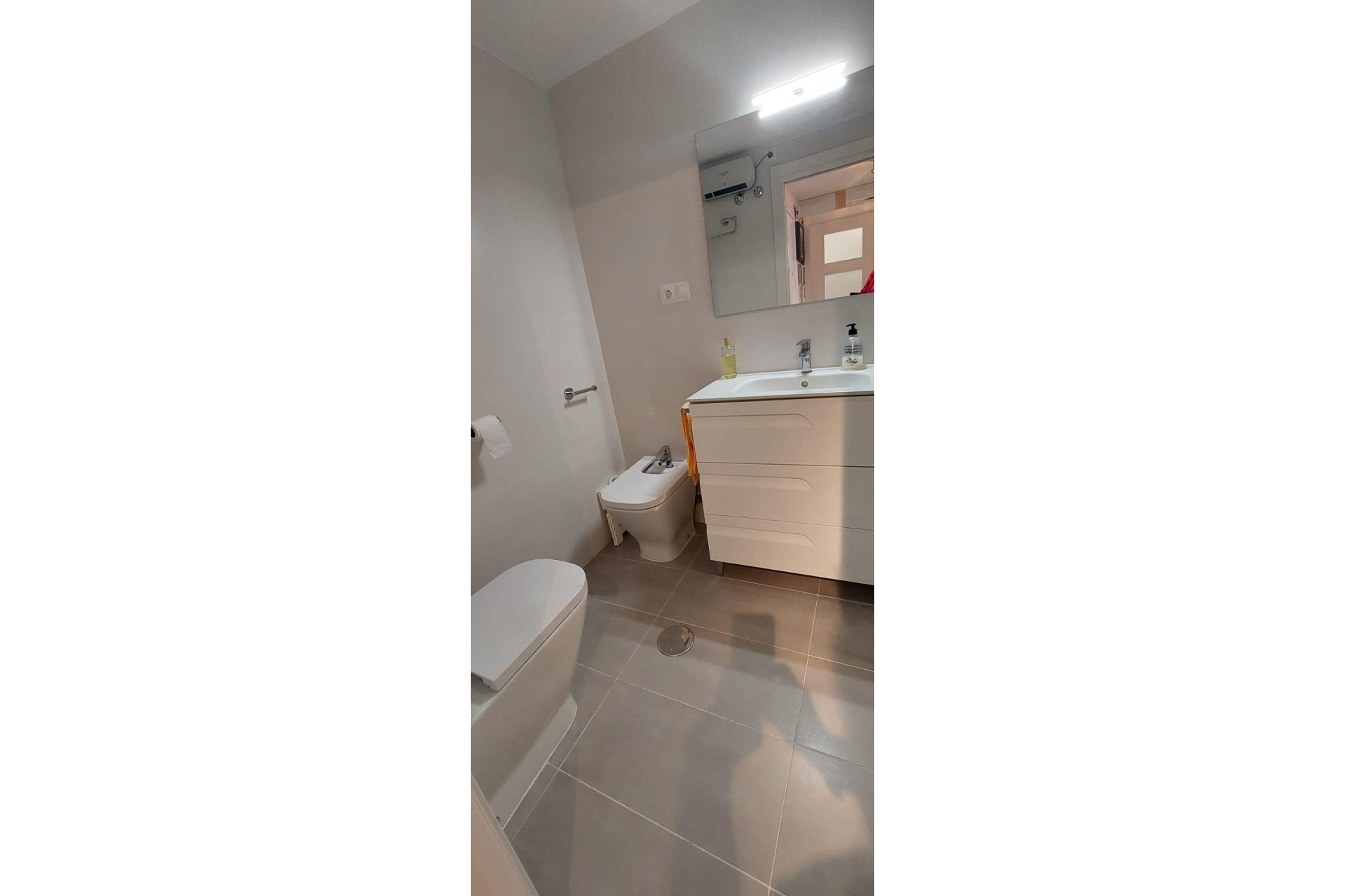 Segunda mano - Apartamento -
Benidorm - Levante