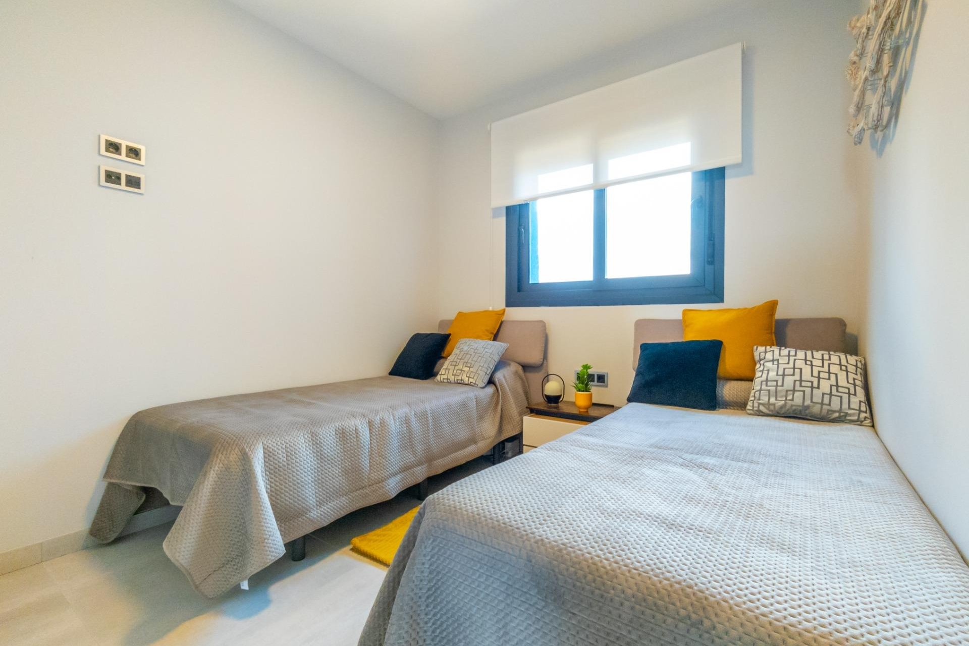 Segunda mano - Apartamento -
Benidorm - Playa de Poniente