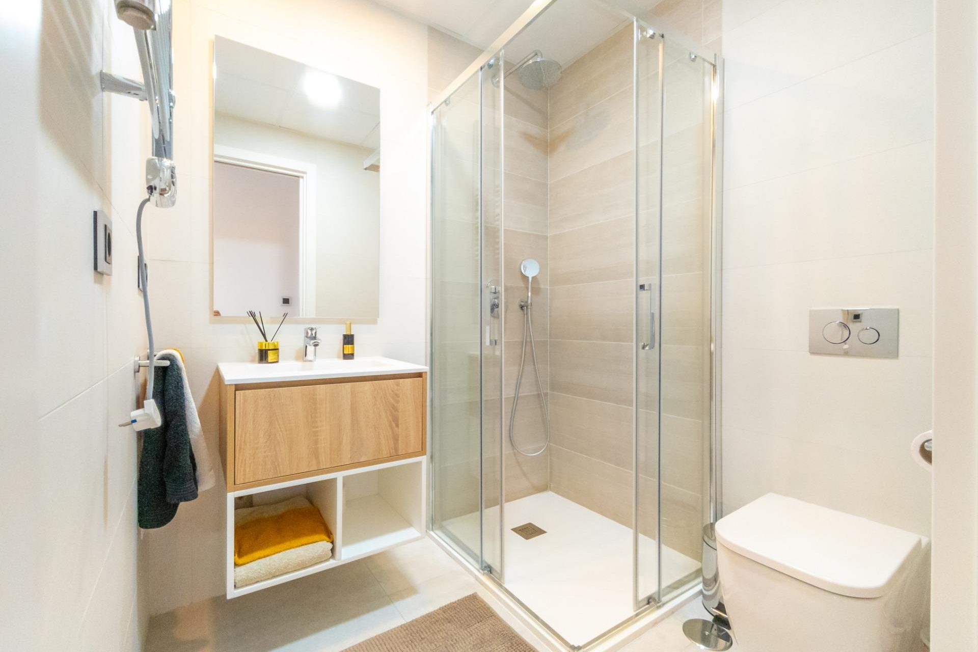 Segunda mano - Apartamento -
Benidorm - Playa de Poniente