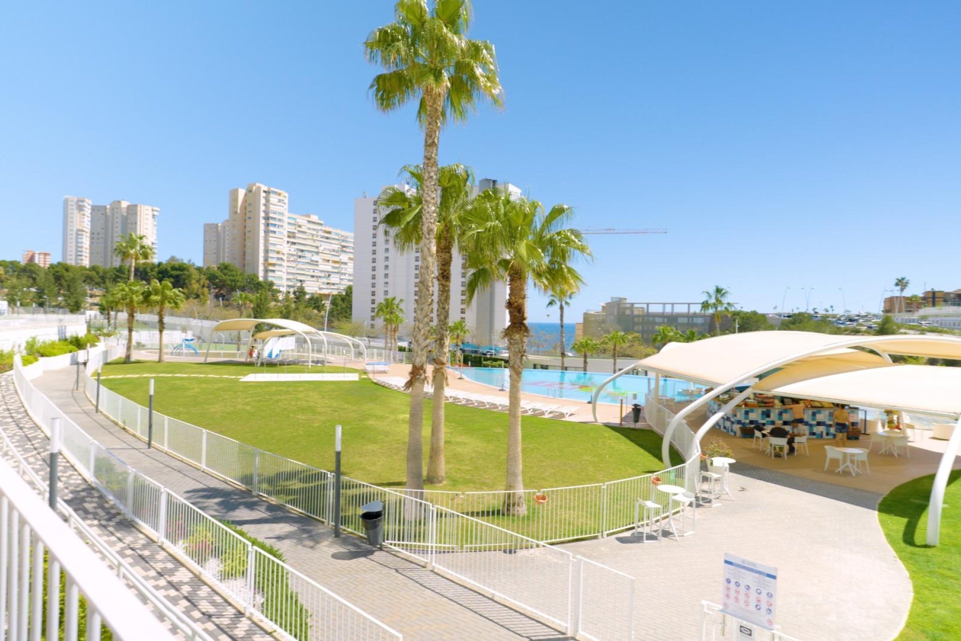 Segunda mano - Apartamento -
Benidorm - Playa de Poniente