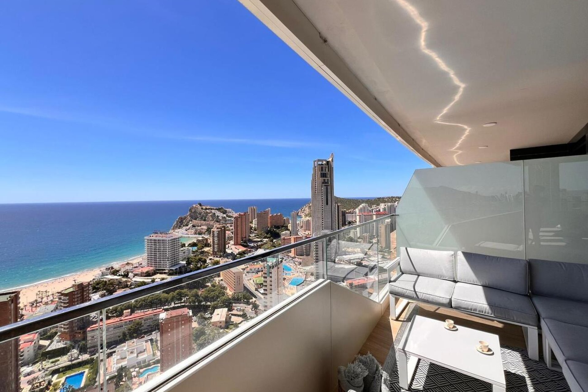 Segunda mano - Apartamento -
Benidorm - Playa de Poniente