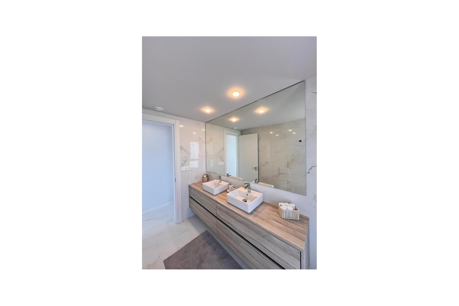 Segunda mano - Apartamento -
Benidorm - Playa de Poniente