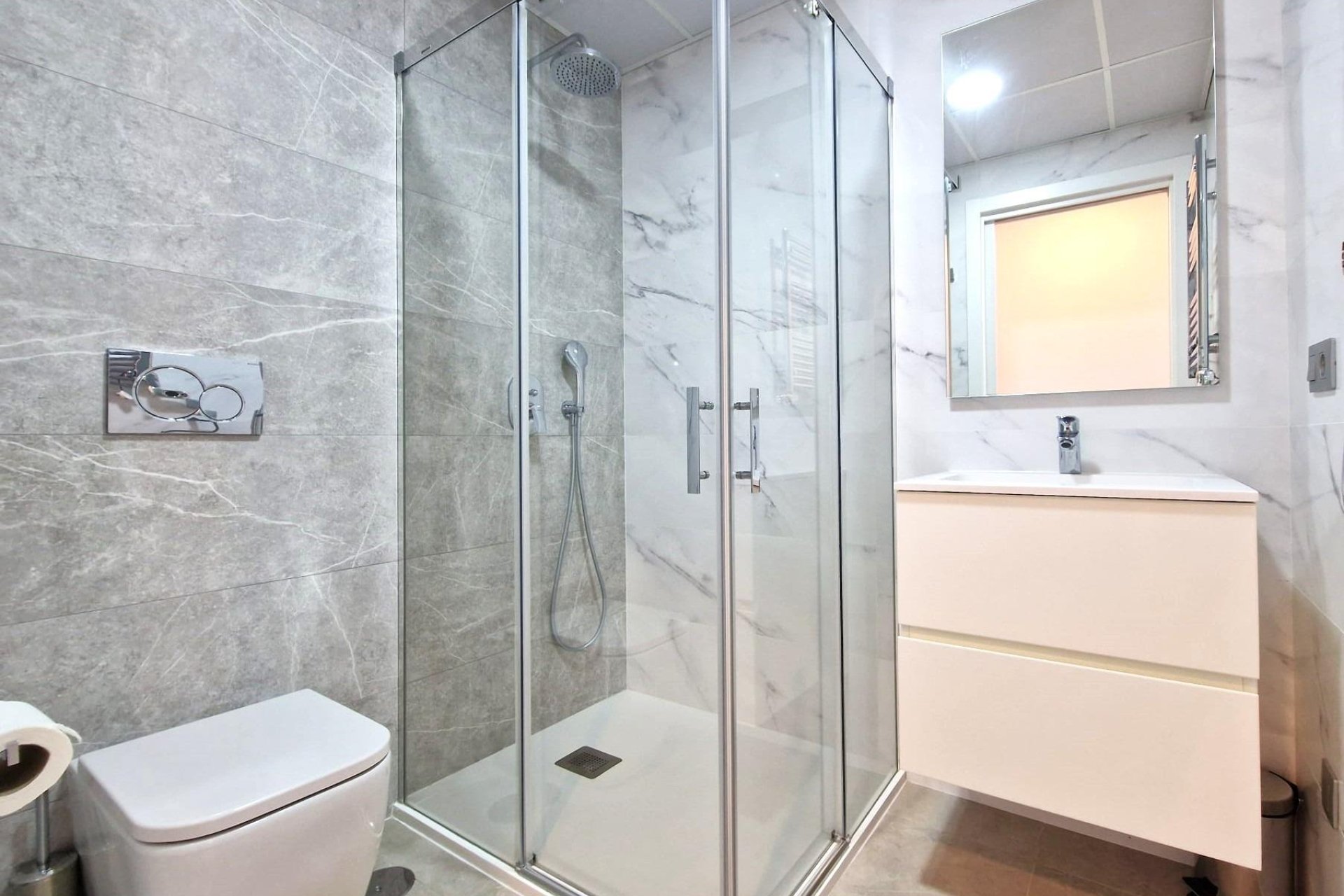 Segunda mano - Apartamento -
Benidorm - Poniente