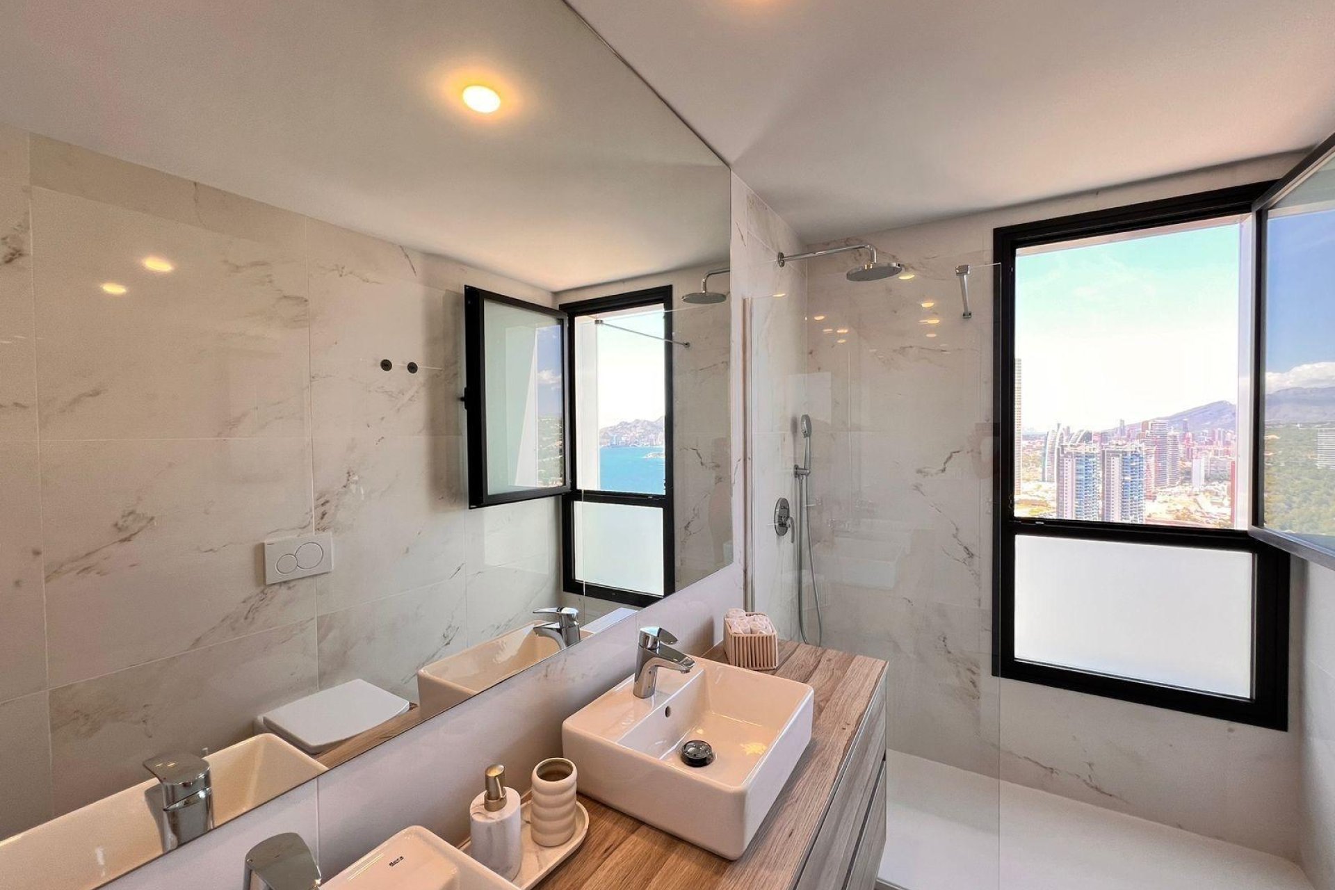 Segunda mano - Apartamento -
Benidorm - Poniente