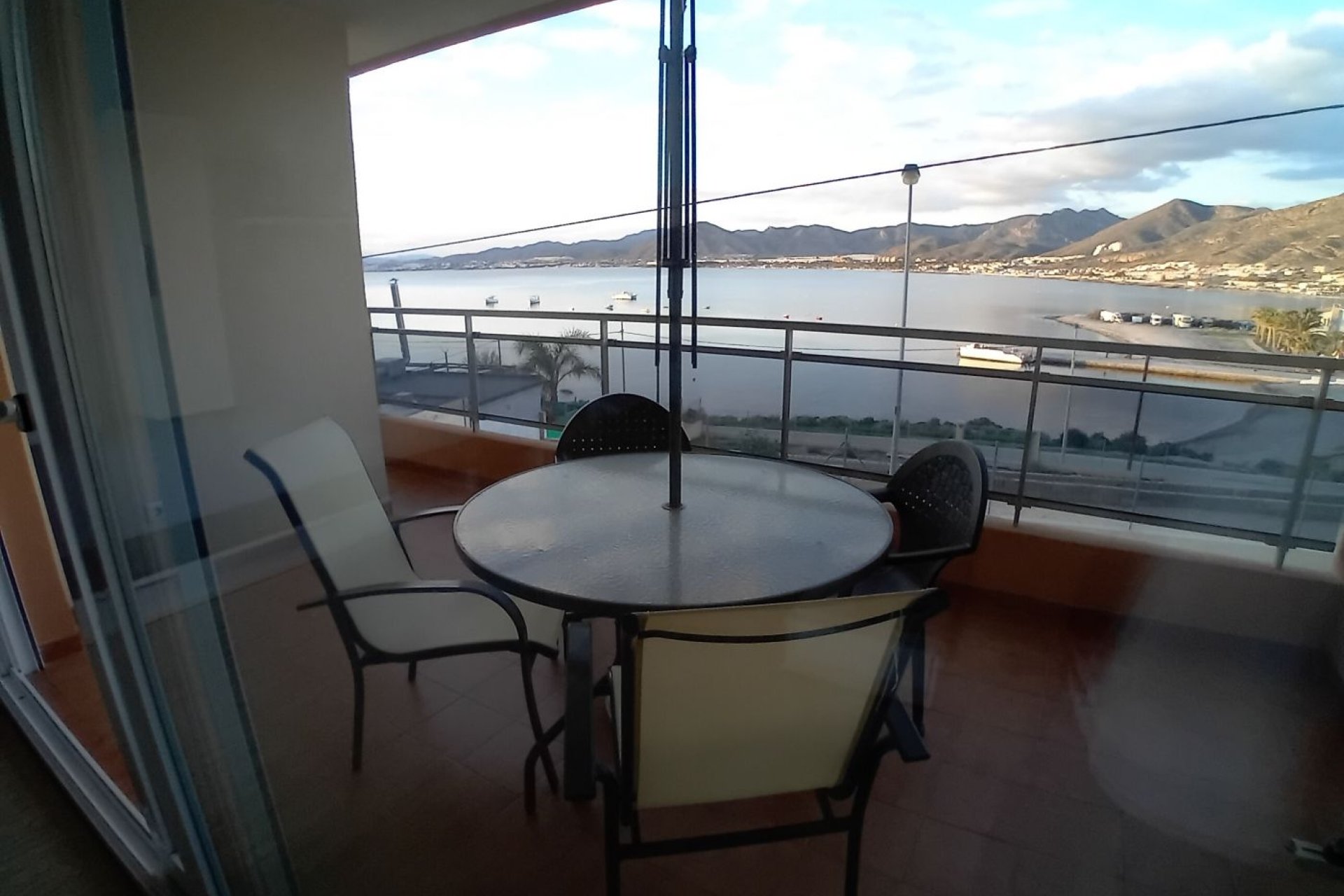 Segunda mano - Apartamento -
Cartagena - La Azohía
