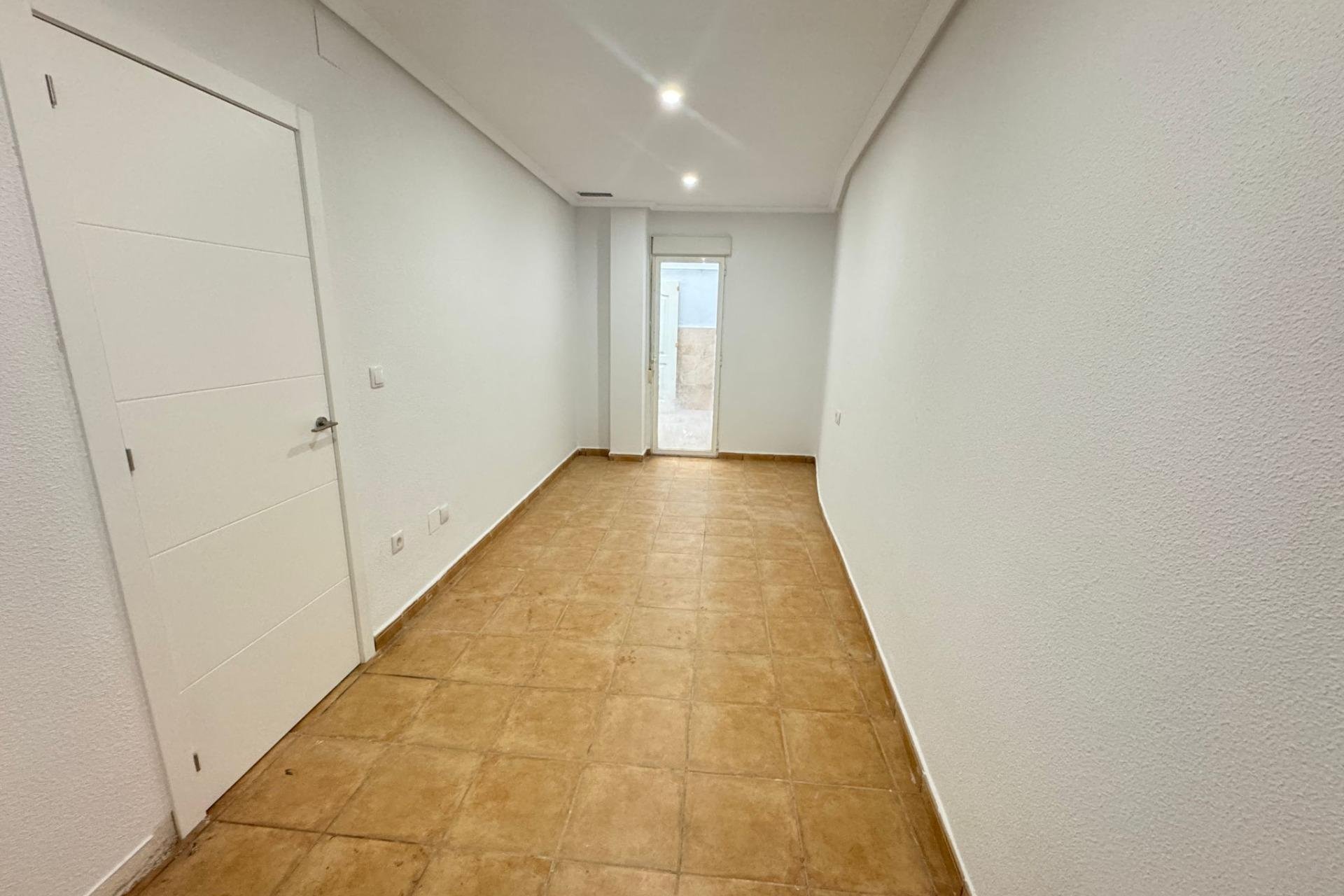 Segunda mano - Apartamento -
Catral - Comunidad Valenciana