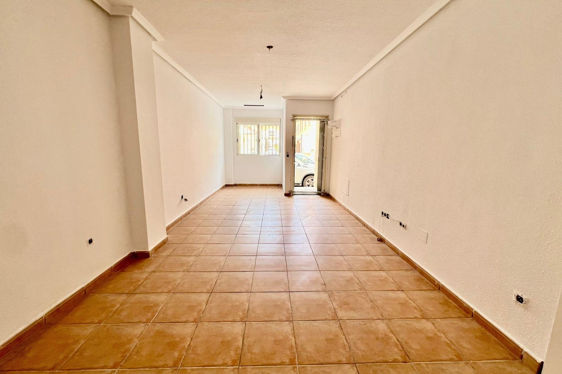 Segunda mano - Apartamento -
Catral - Comunidad Valenciana