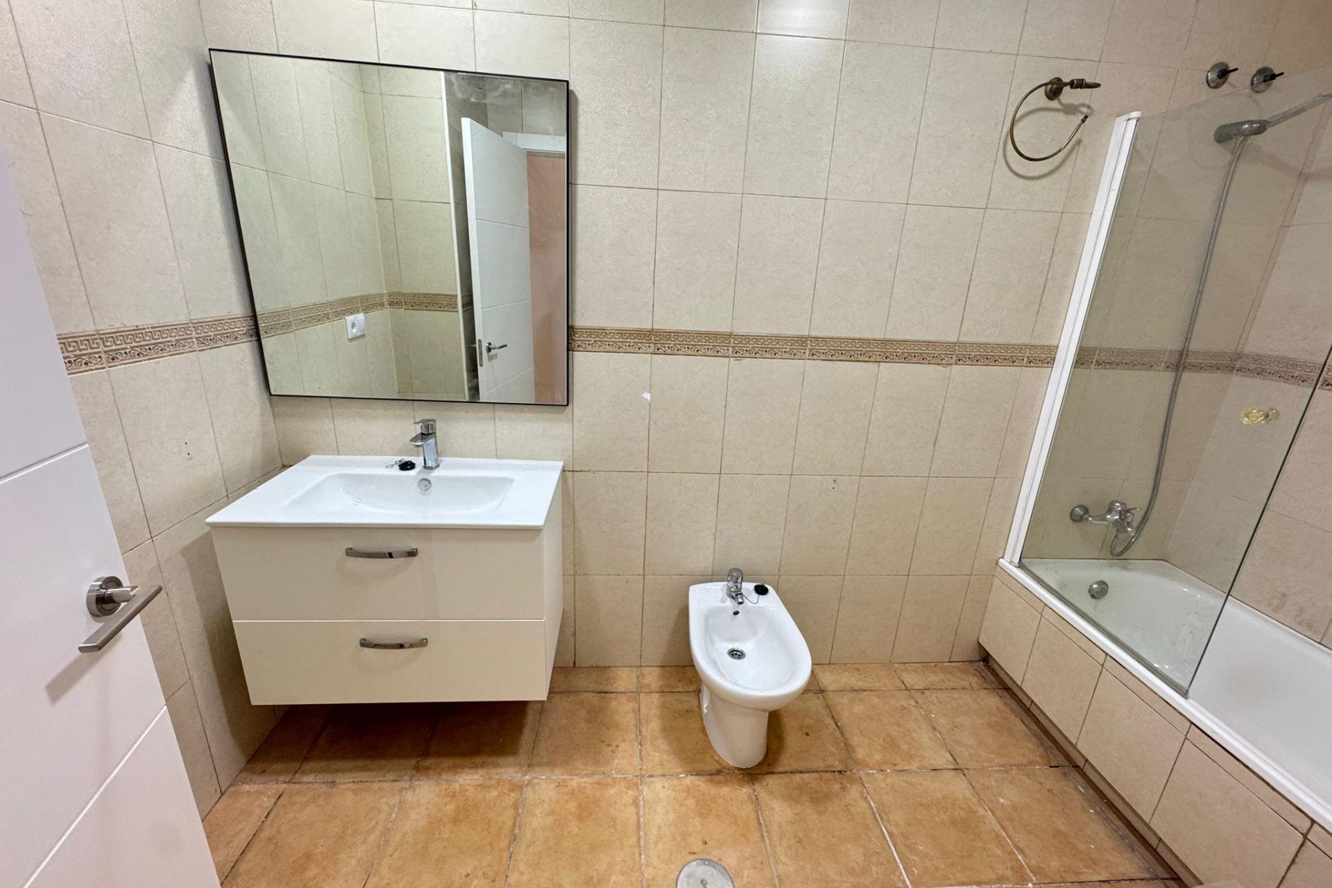 Segunda mano - Apartamento -
Catral - Comunidad Valenciana