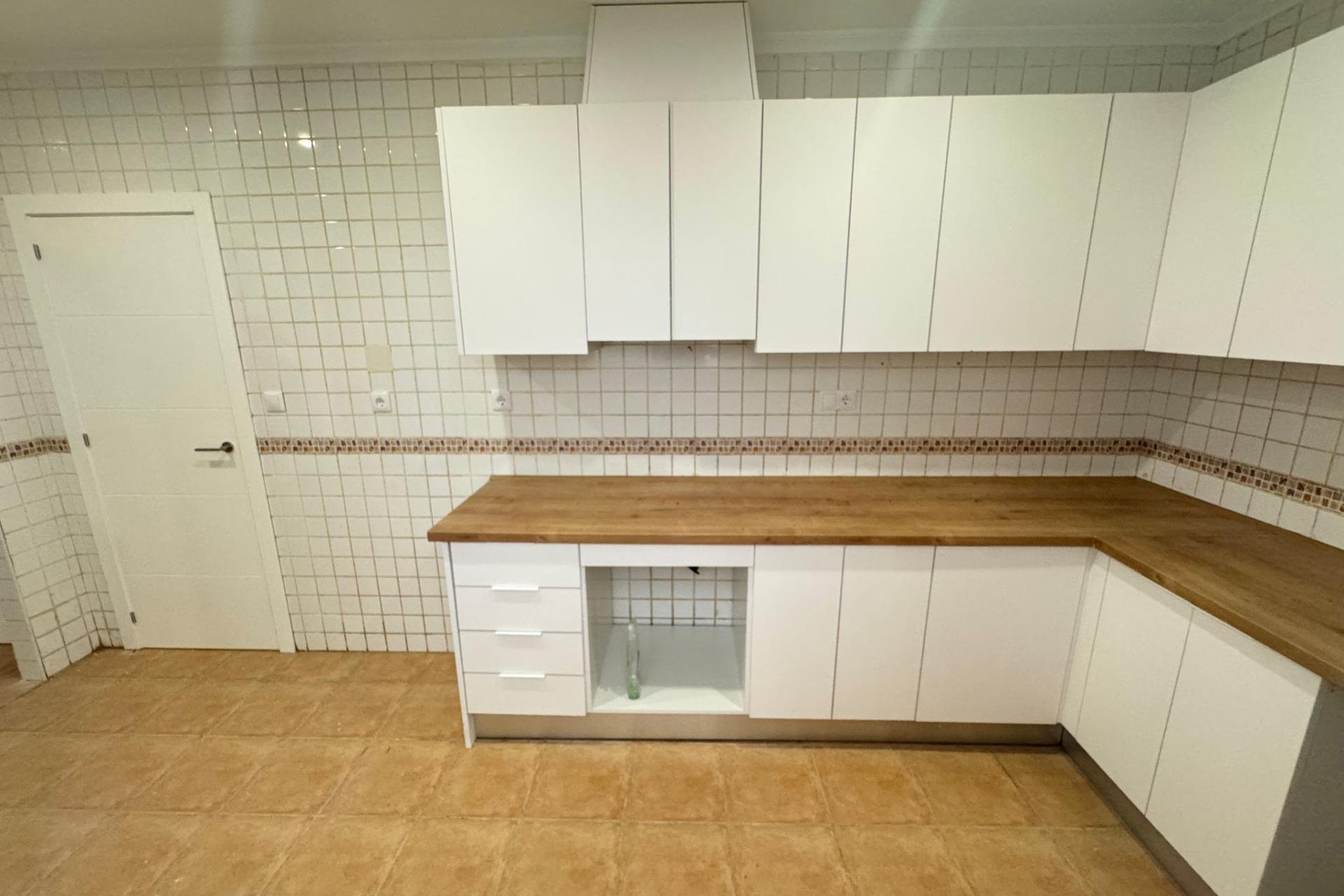 Segunda mano - Apartamento -
Catral - Comunidad Valenciana