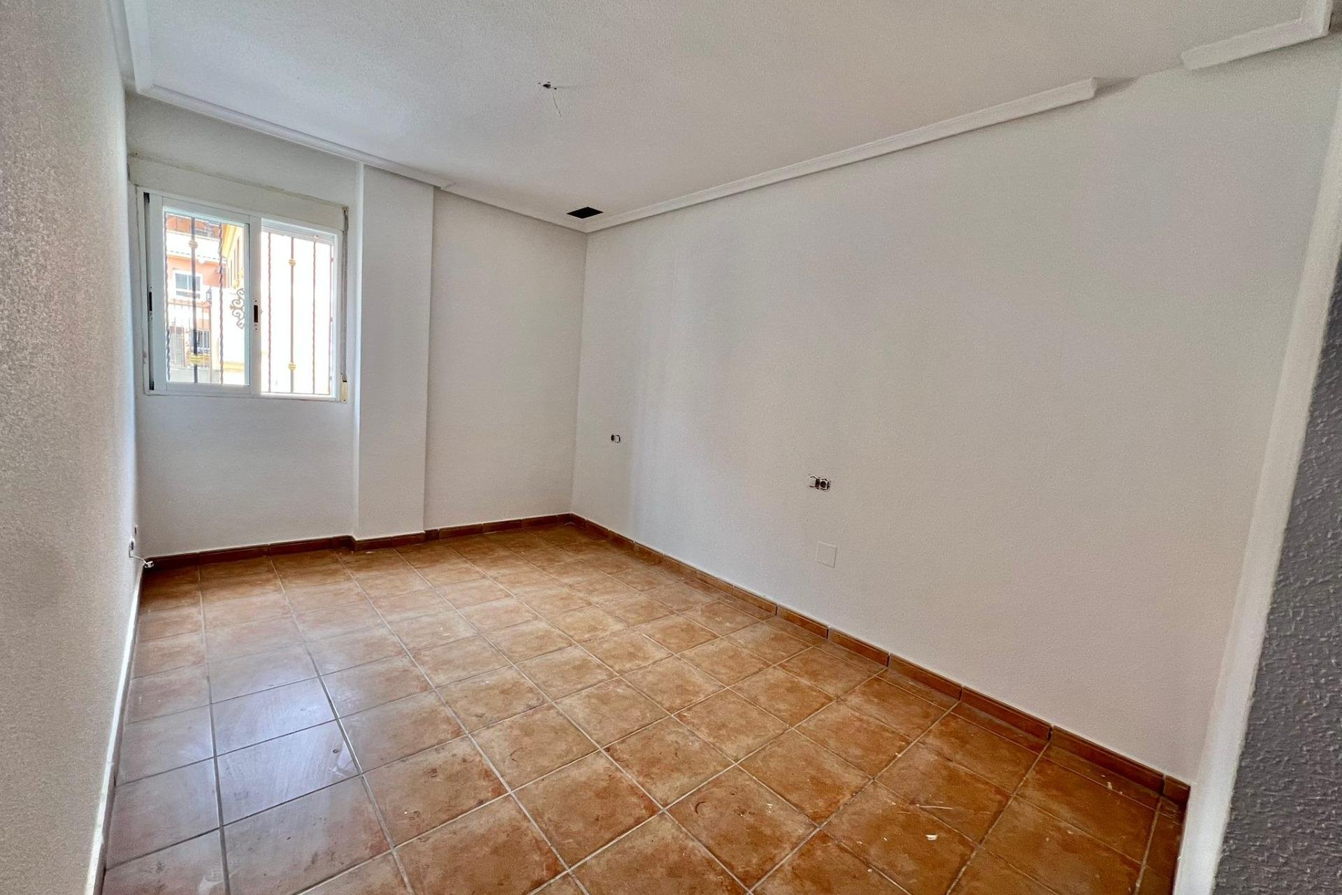 Segunda mano - Apartamento -
Catral - Comunidad Valenciana