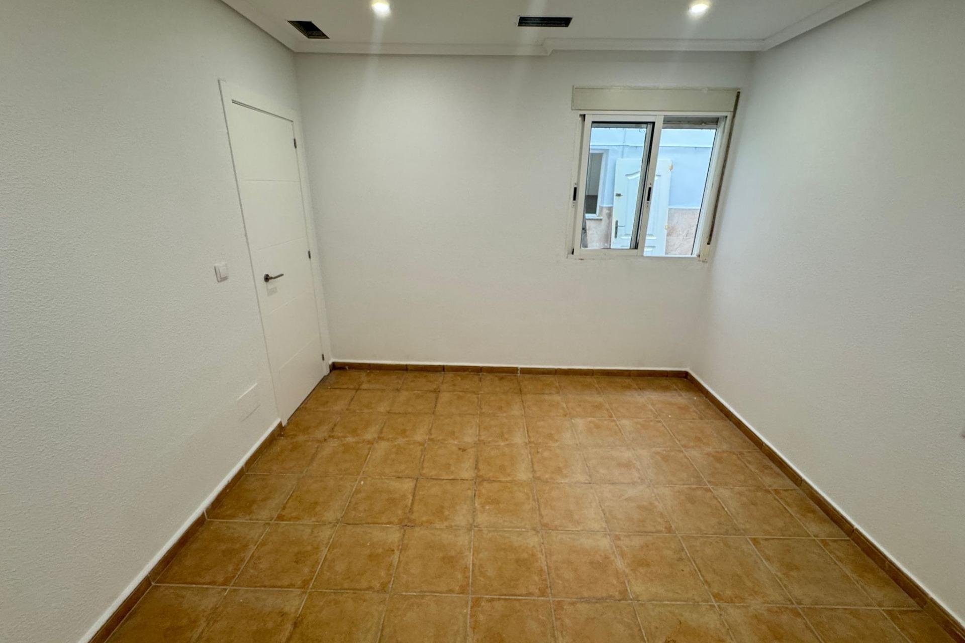 Segunda mano - Apartamento -
Catral - Comunidad Valenciana