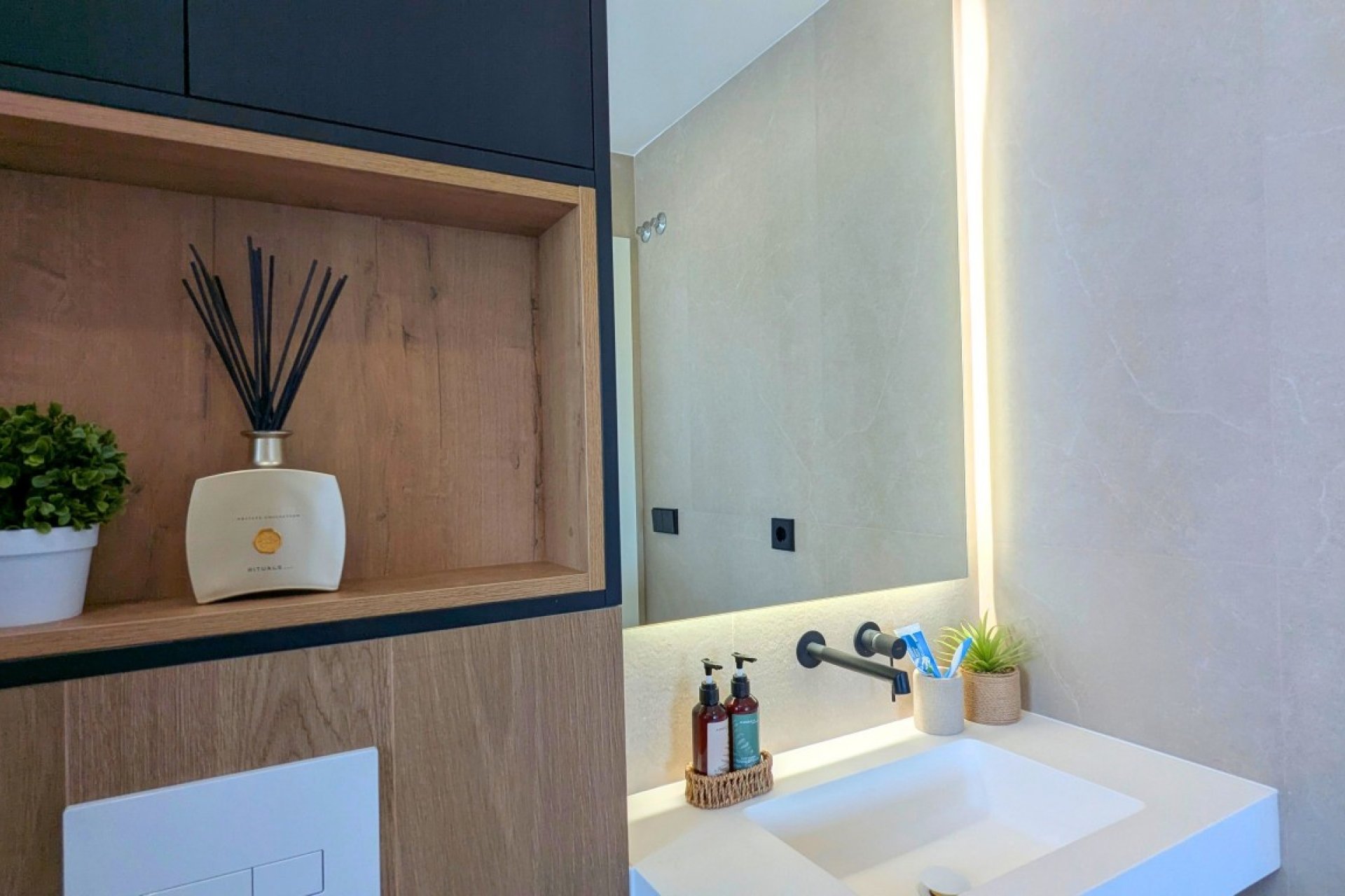 Segunda mano - Apartamento -
Condado de Alhama - Inland