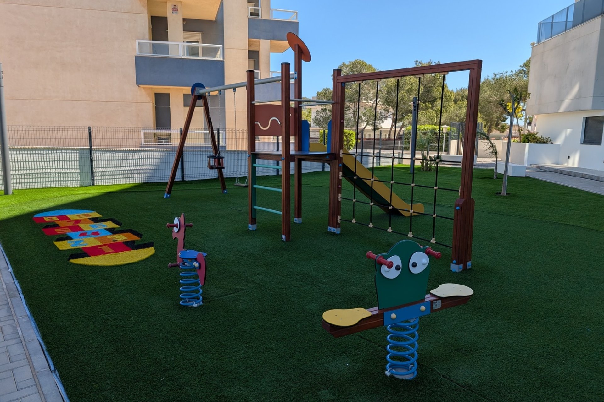 Segunda mano - Apartamento -
Dehesa de Campoamor - Costa Blanca