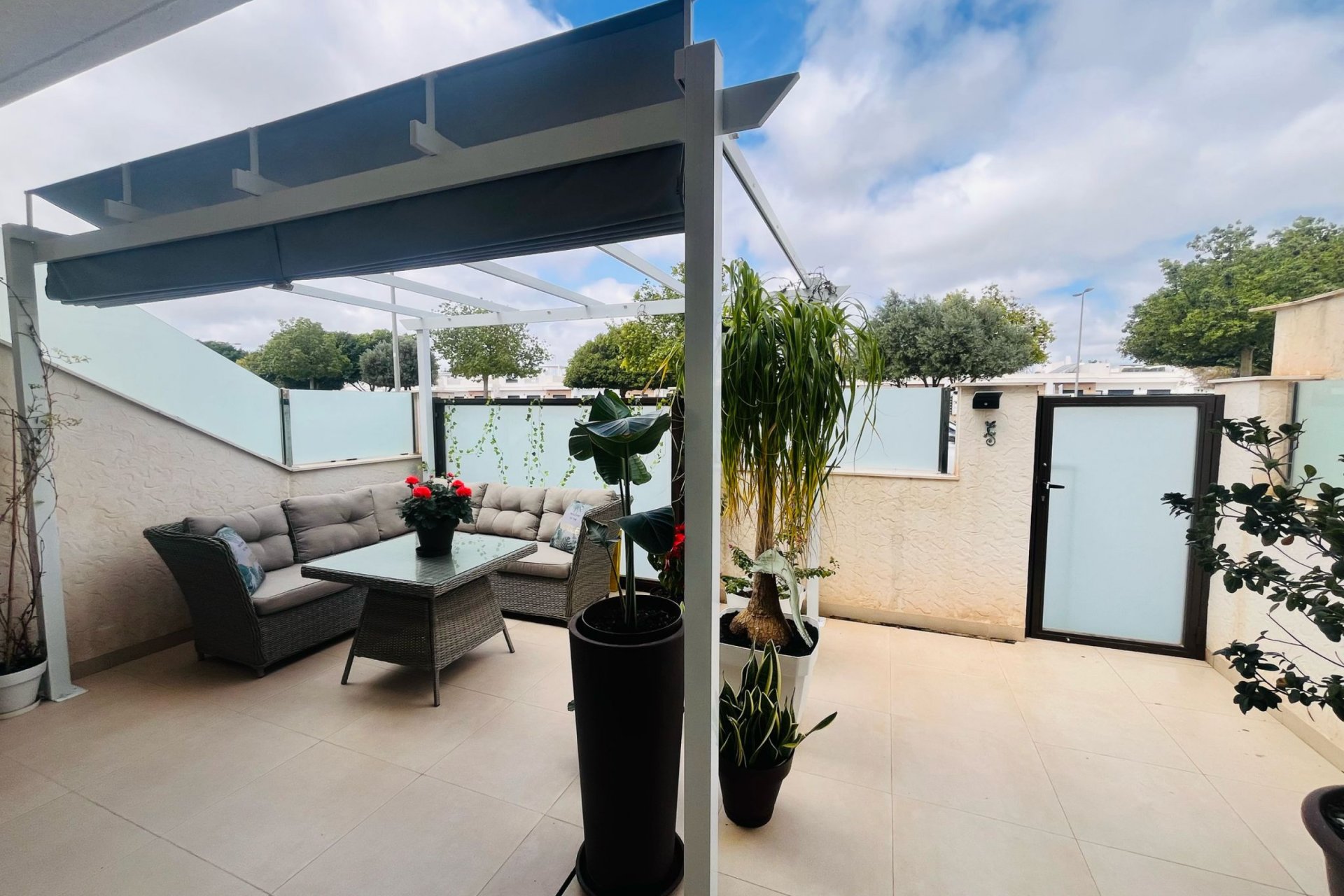 Segunda mano - Apartamento -
Dolores de Pacheco - Inland