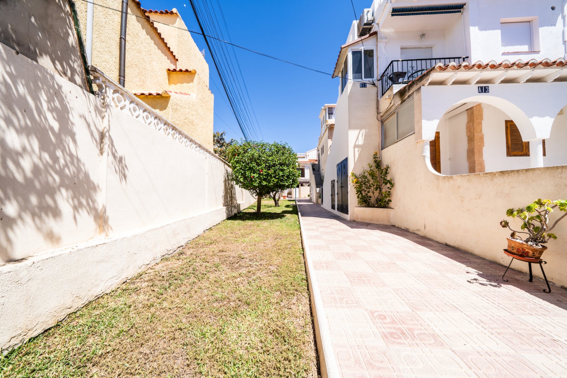 Segunda mano - Apartamento -
El Chaparral - Costa Blanca