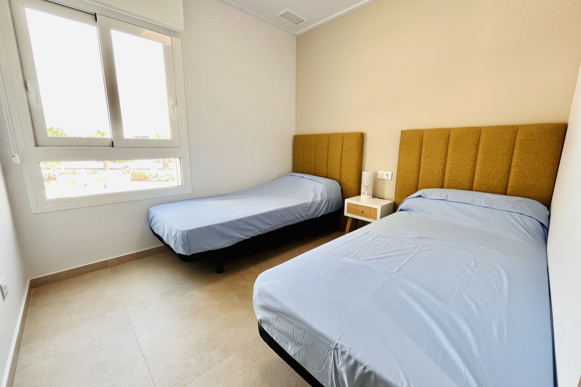 Segunda mano - Apartamento -
El Raso - Costa Blanca