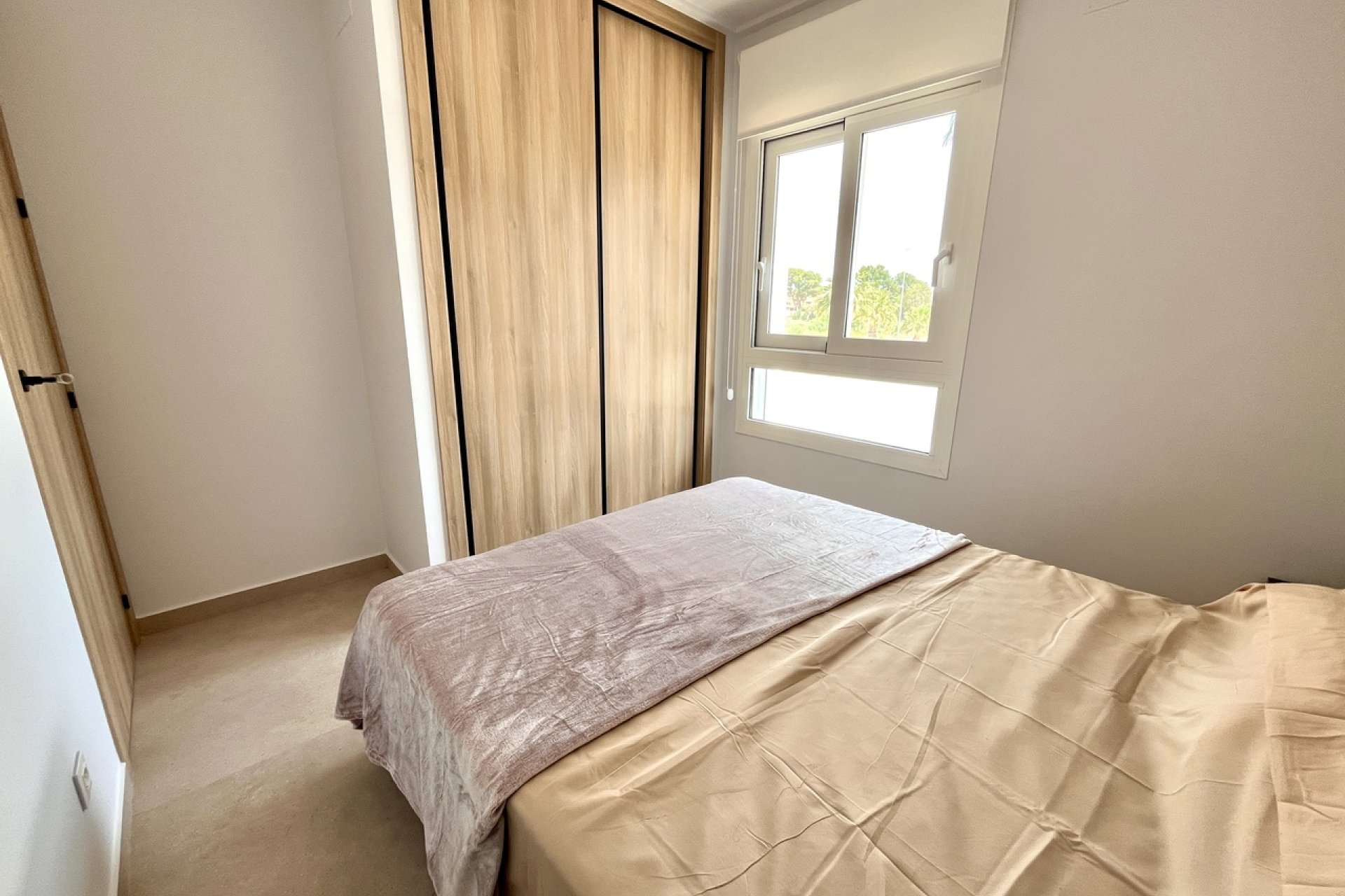 Segunda mano - Apartamento -
El Raso - Costa Blanca