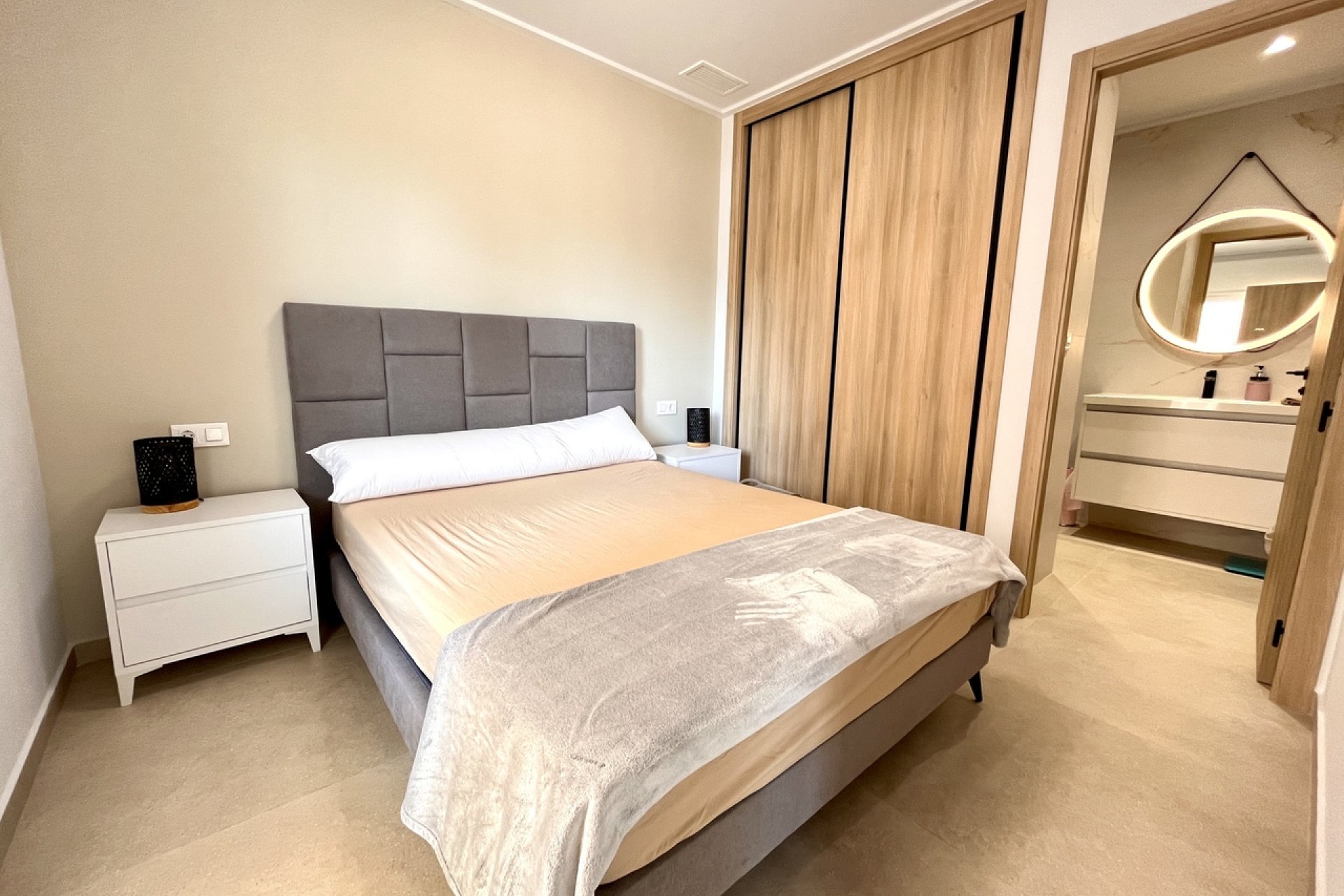 Segunda mano - Apartamento -
El Raso - Costa Blanca