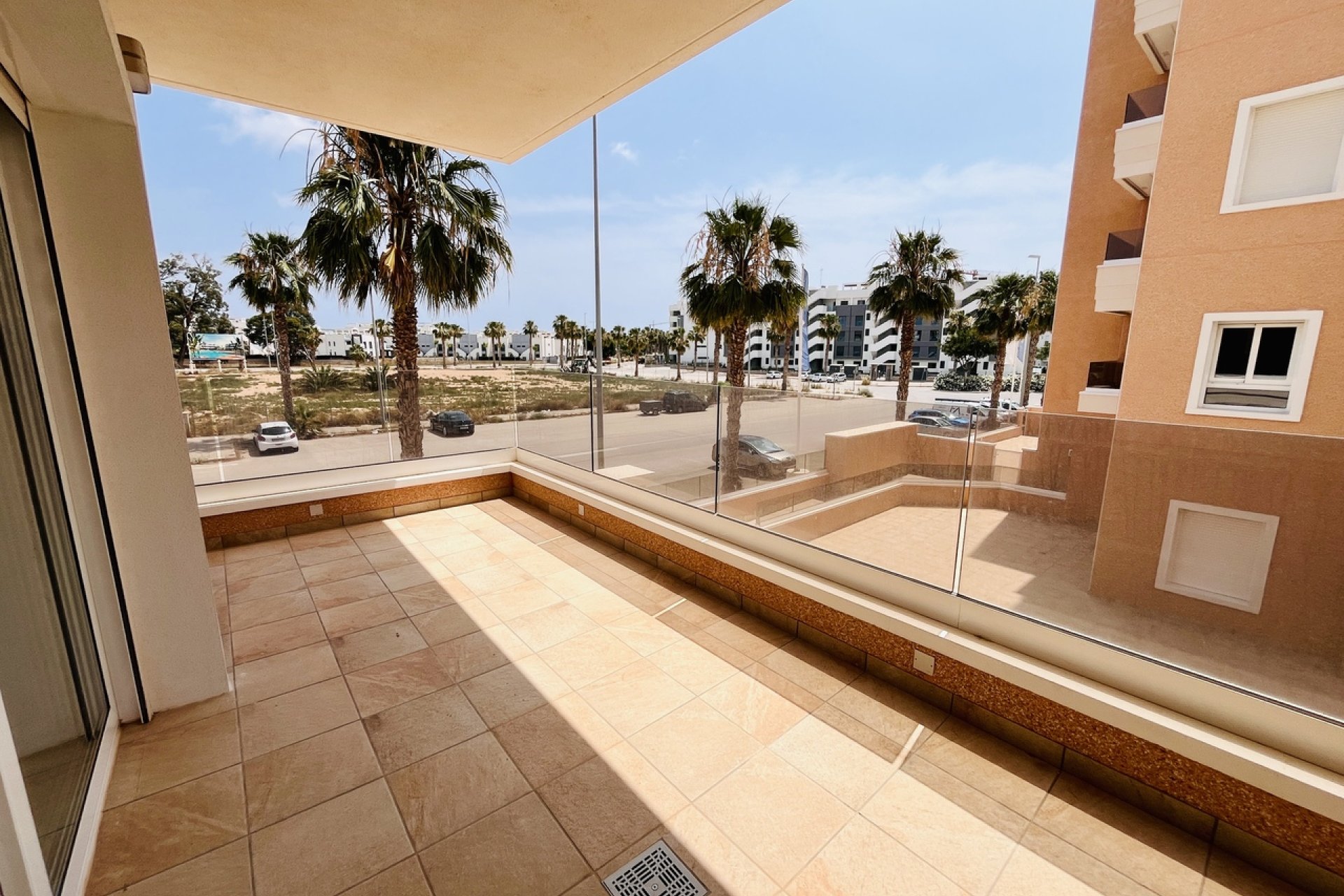 Segunda mano - Apartamento -
El Raso - Costa Blanca