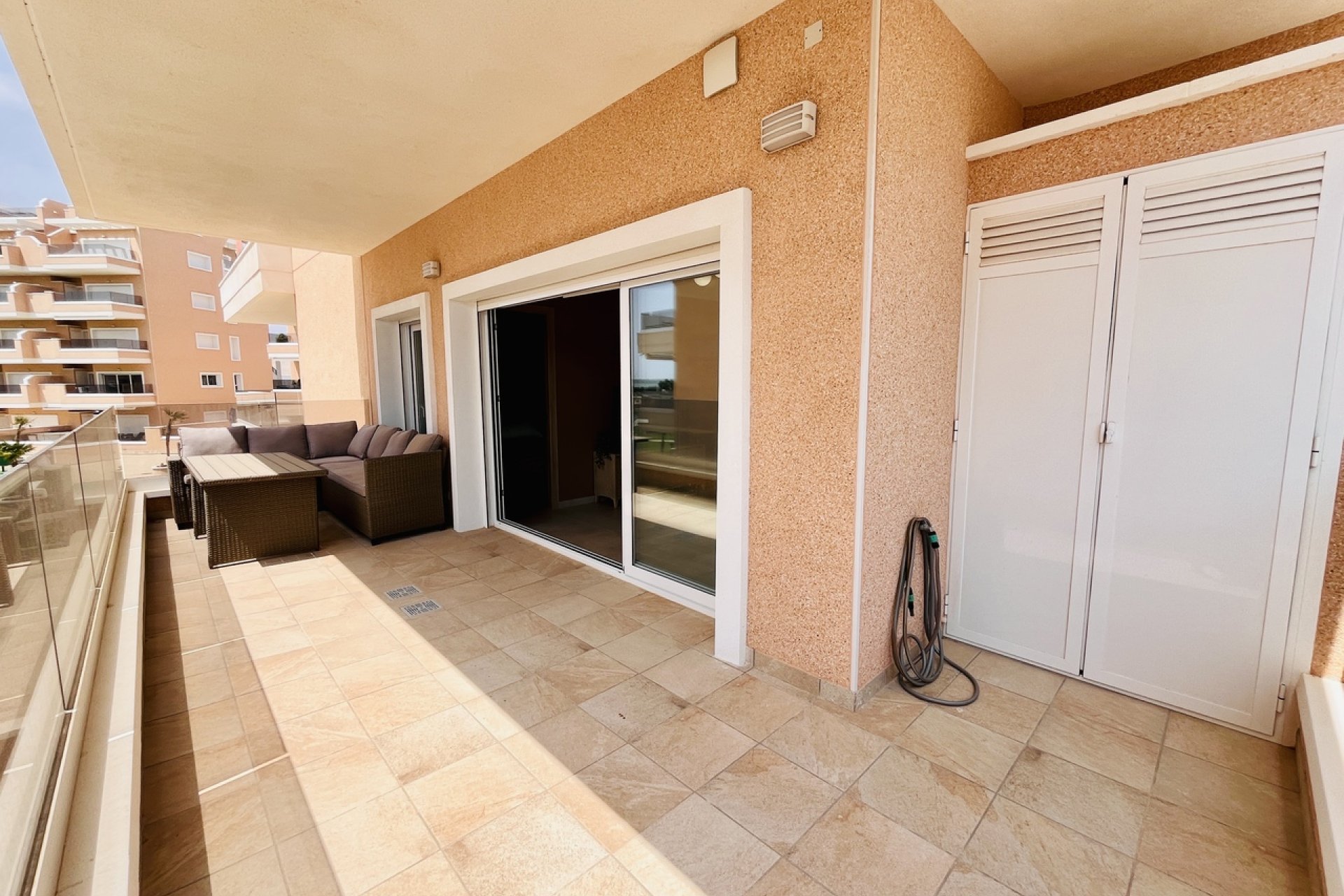 Segunda mano - Apartamento -
El Raso - Costa Blanca