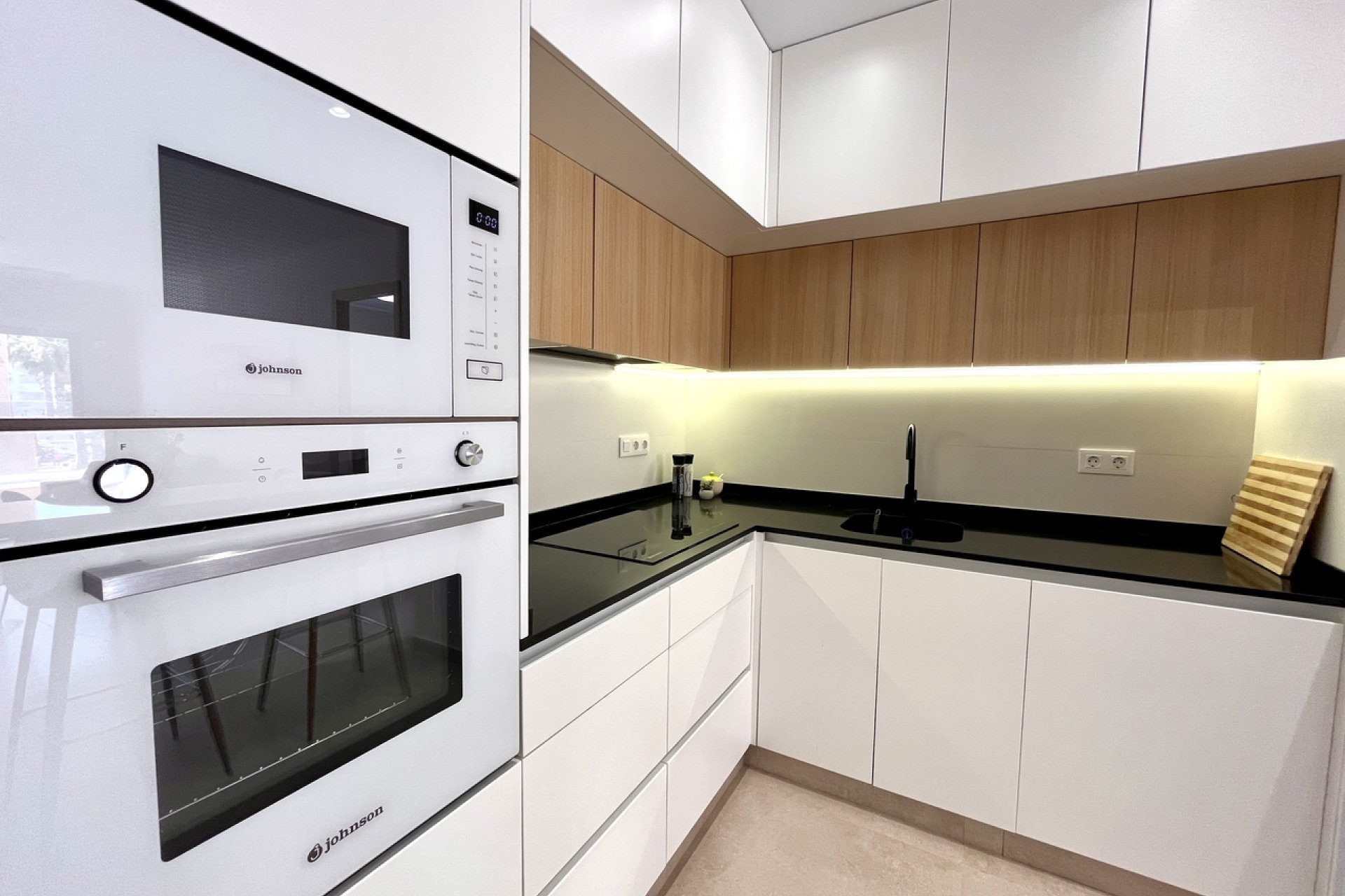 Segunda mano - Apartamento -
El Raso - Costa Blanca