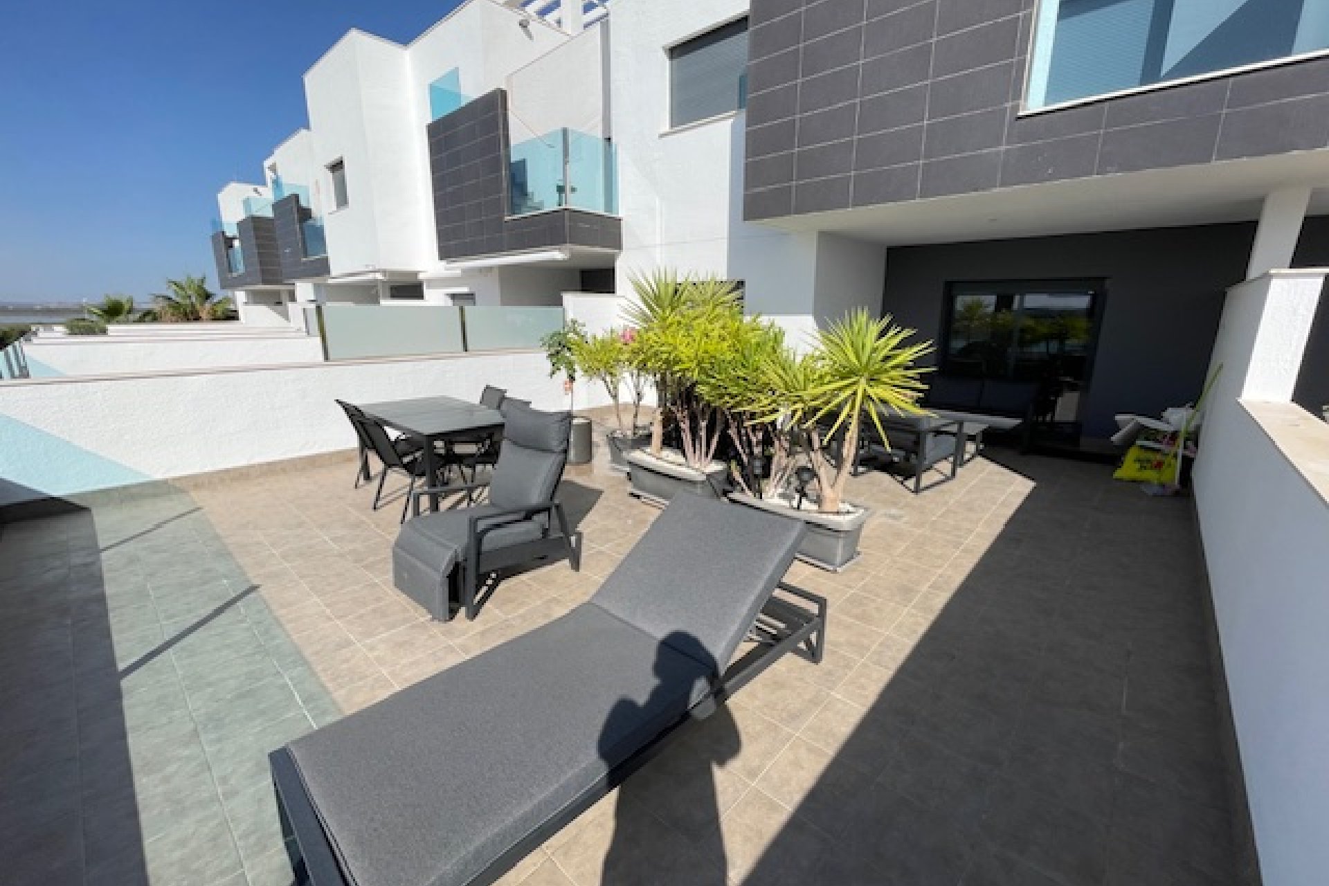 Segunda mano - Apartamento -
El Raso - Costa Blanca