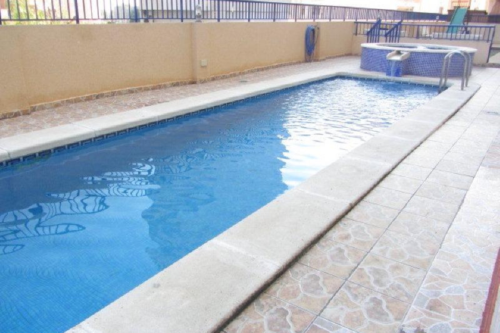 Segunda mano - Apartamento -
Guardamar del Segura - Centro